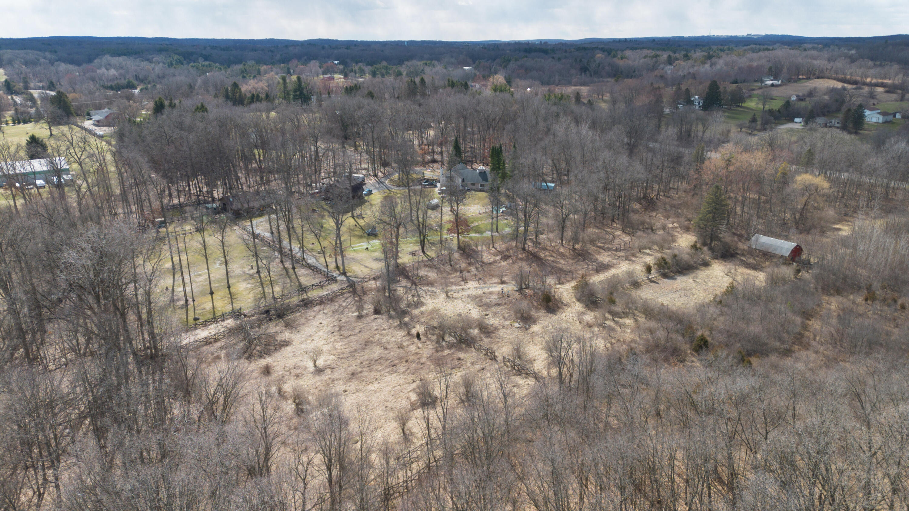 2725 S Duck Lake Road Property Photo 18