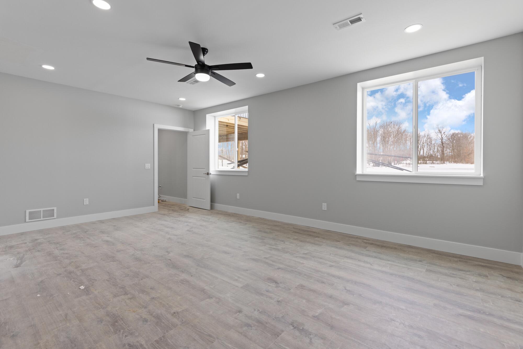4823 Thompson Heights Drive Property Photo 22