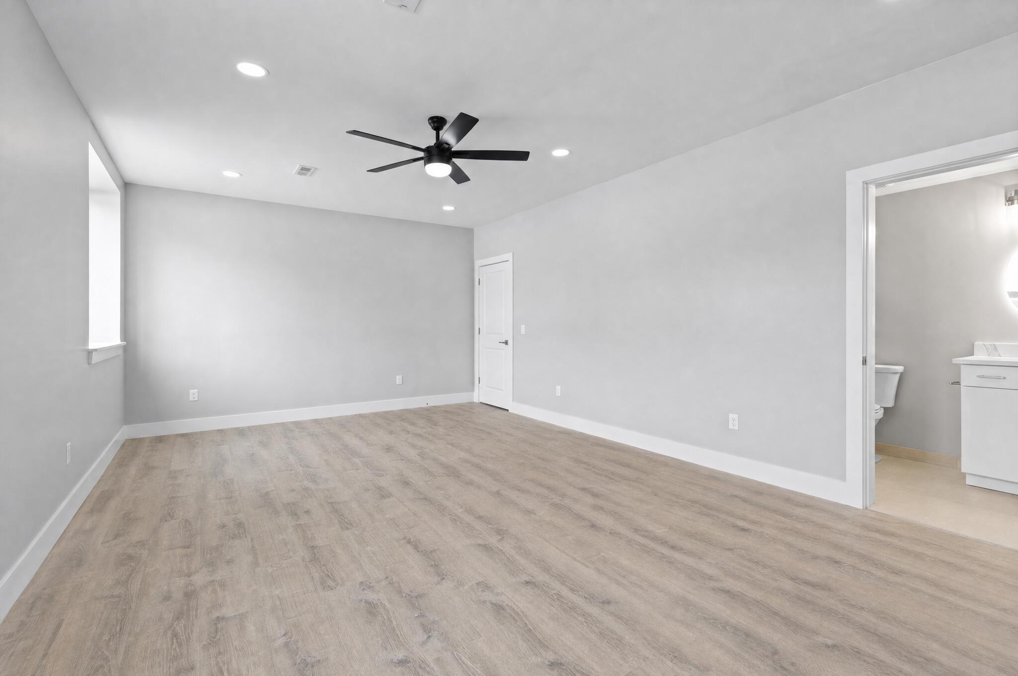 4823 Thompson Heights Drive Property Photo 24