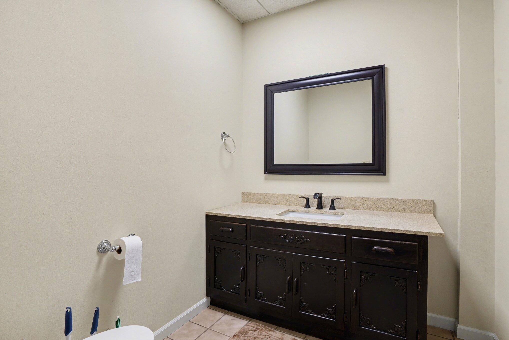 100 Lagrange Street Property Photo 13