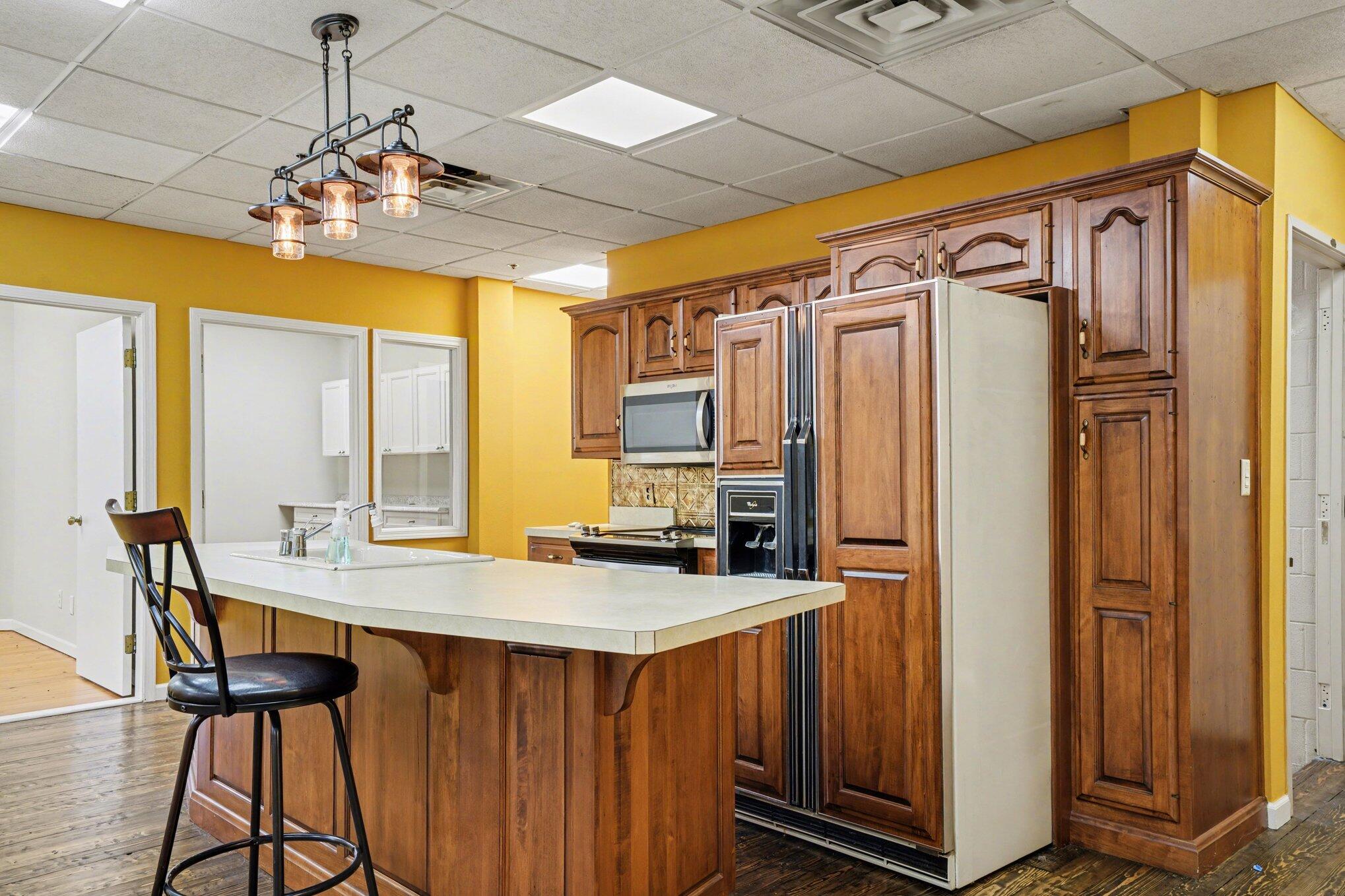 100 Lagrange Street Property Photo 14