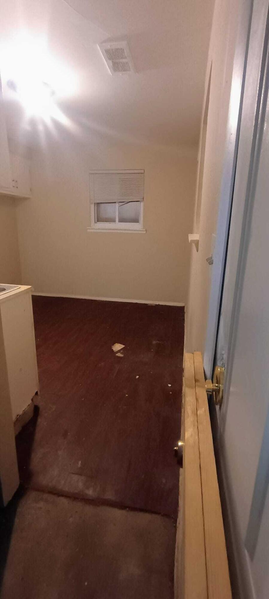 6121 Plainview Avenue Property Photo 9