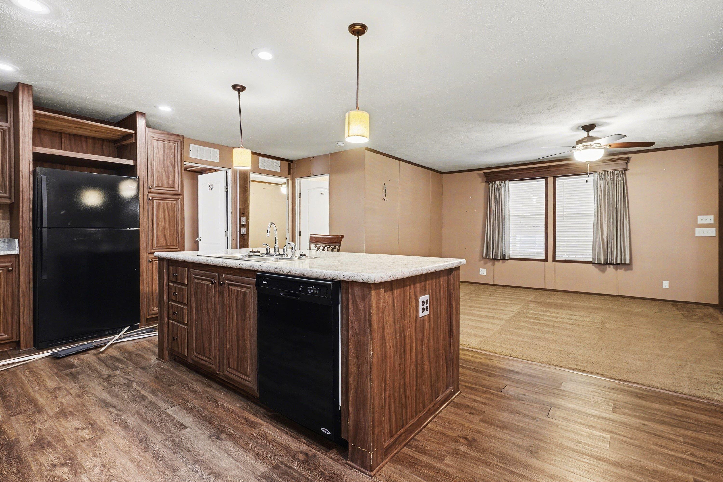 7604 Red Arrow Highway 149 Property Photo 5
