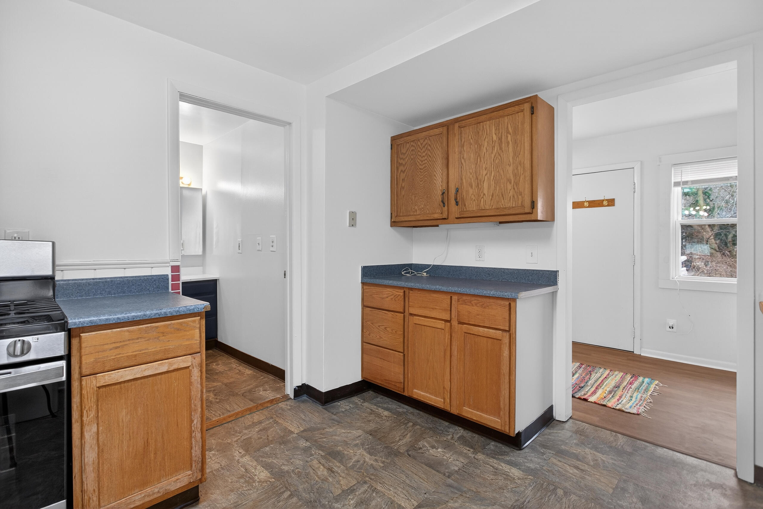 609 Webb Street Property Photo 12