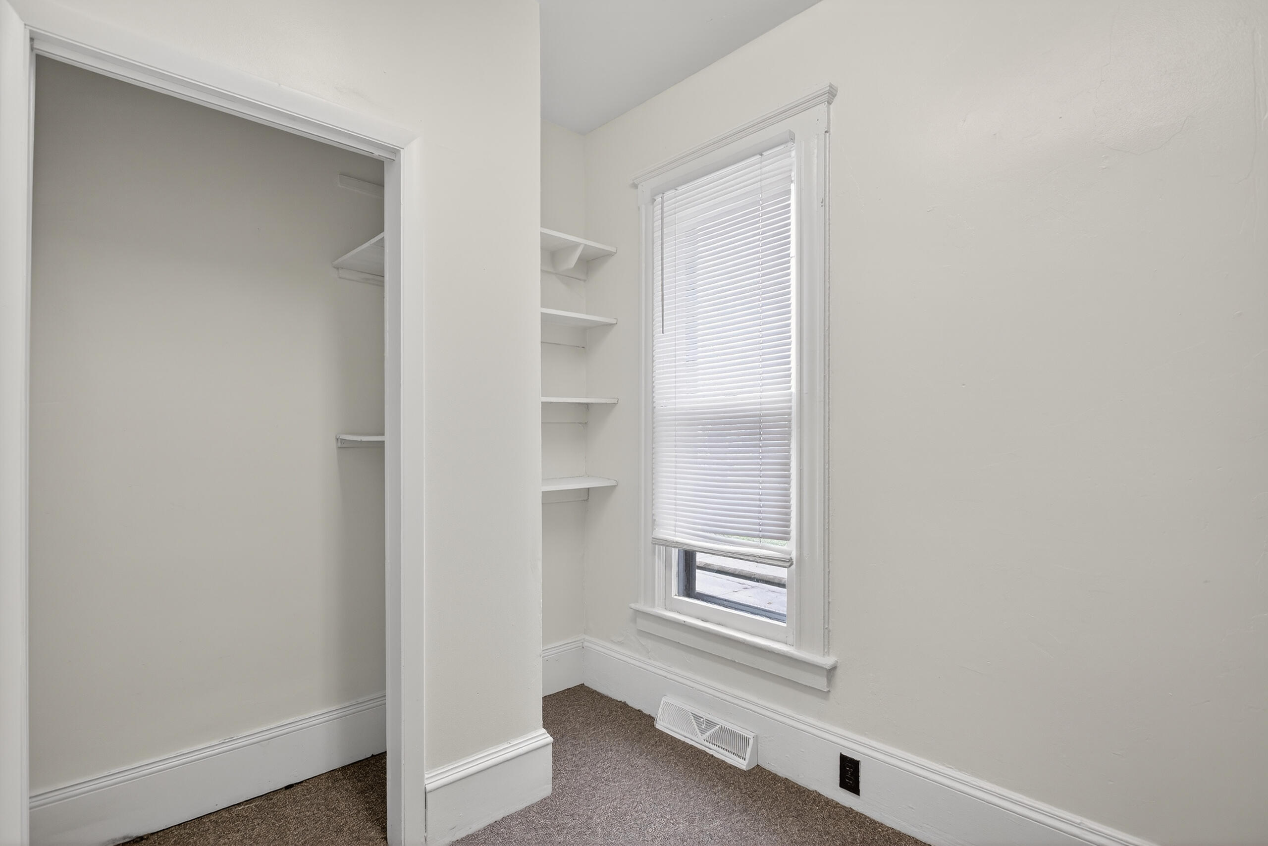 609 Webb Street Property Photo 23