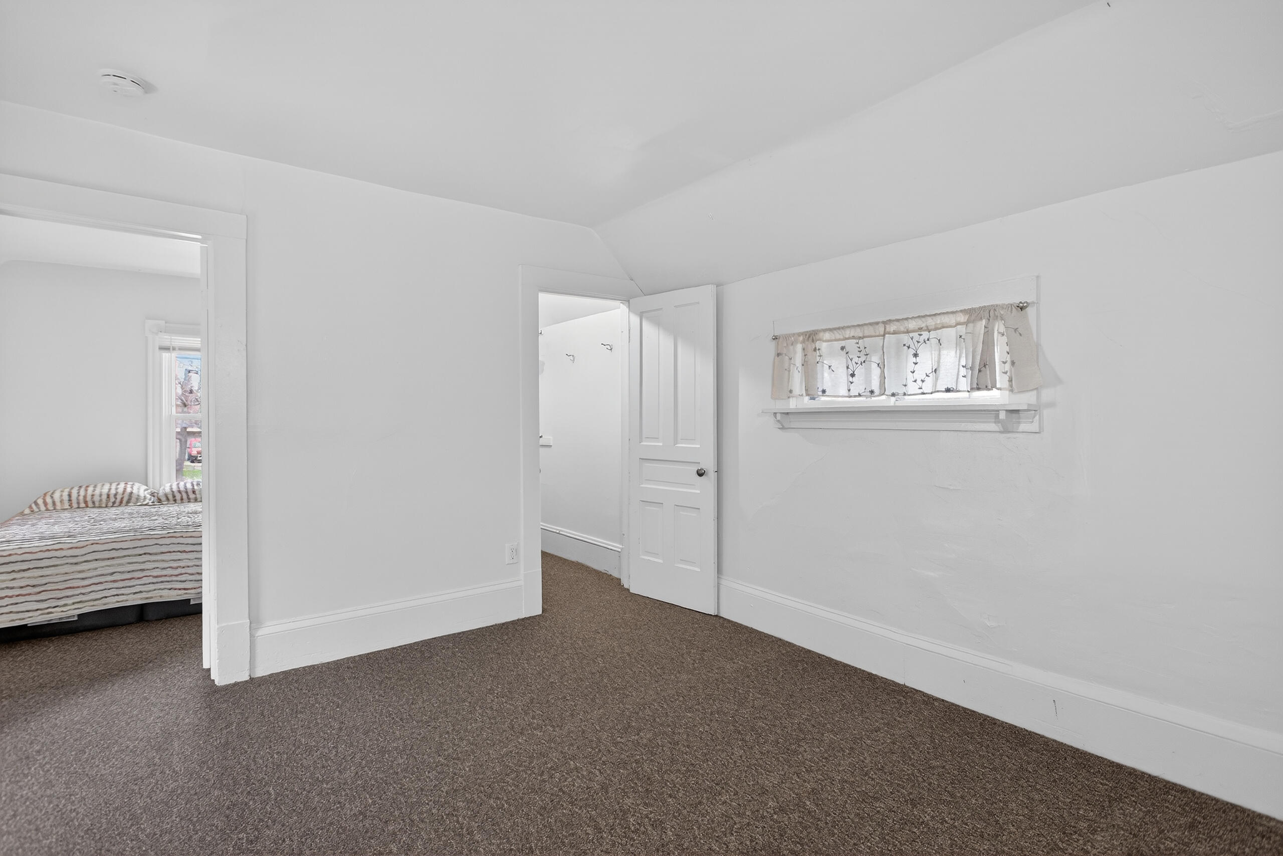 609 Webb Street Property Photo 28