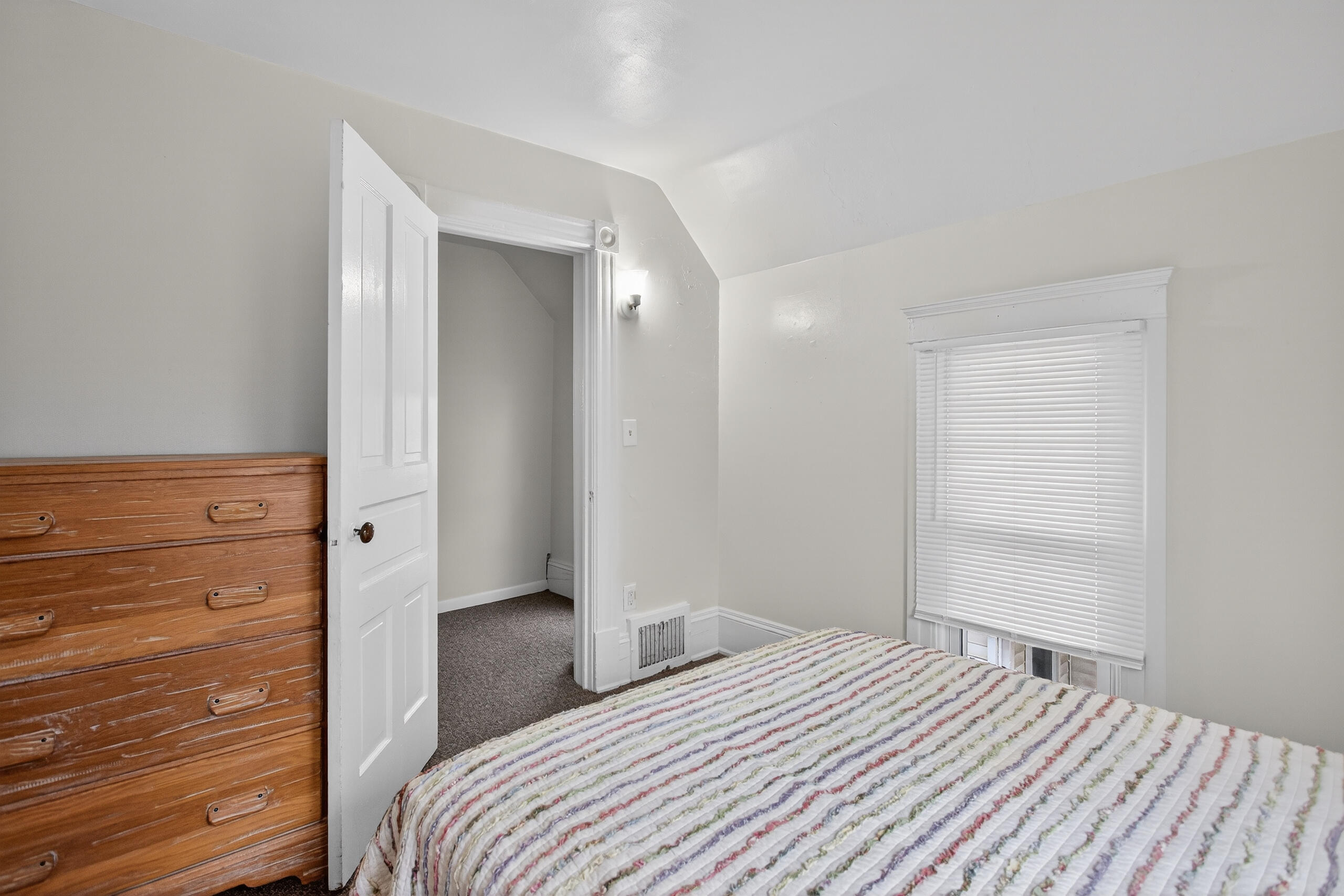 609 Webb Street Property Photo 34