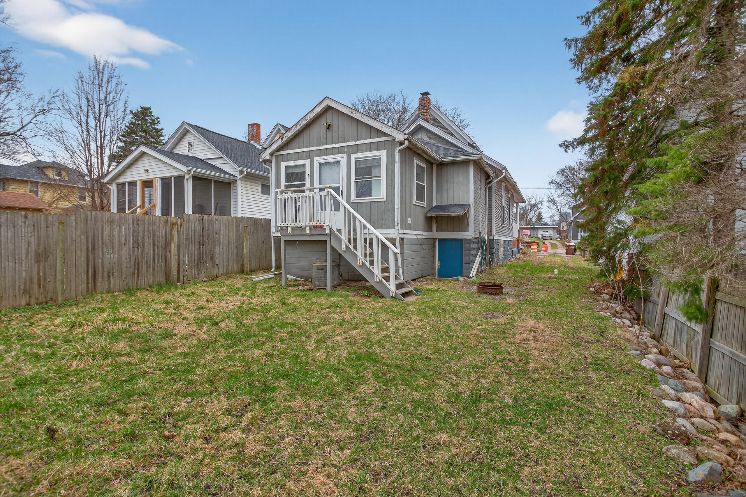 609 Webb Street Property Photo 42