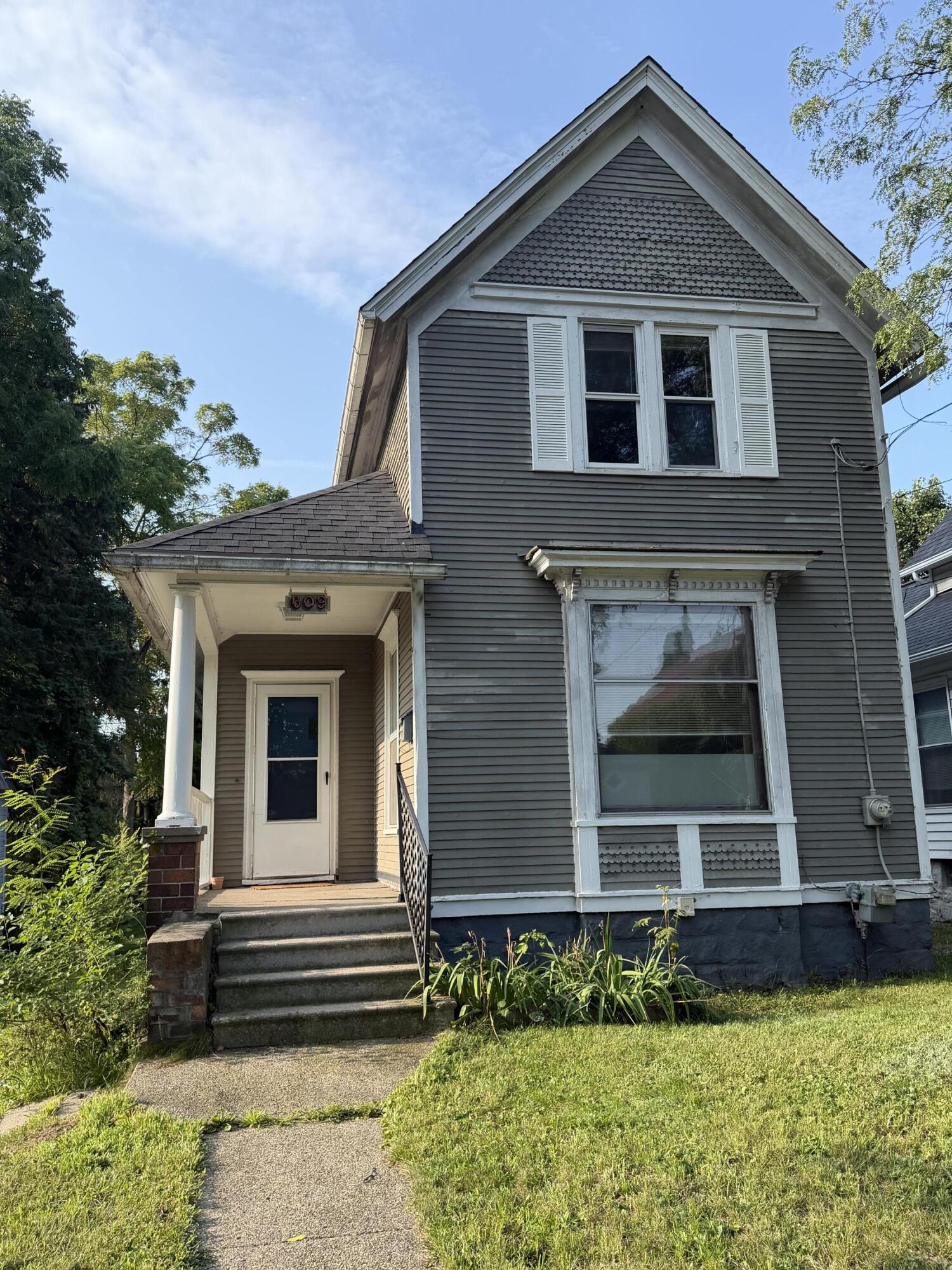 609 Webb Street Property Photo 43