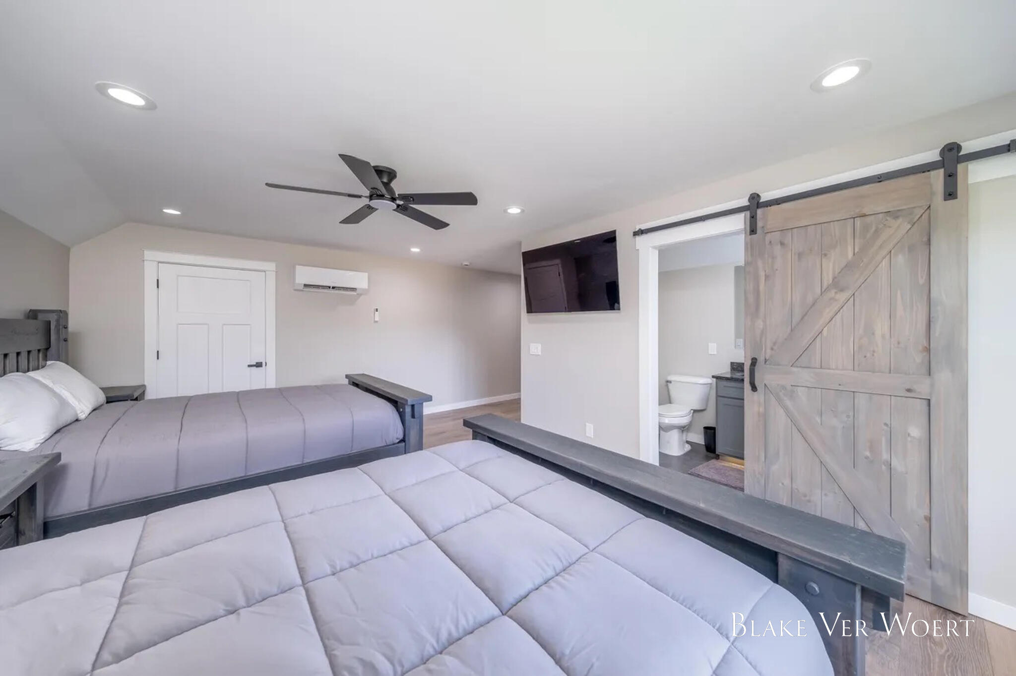 13980 12 Mile Property Photo 43
