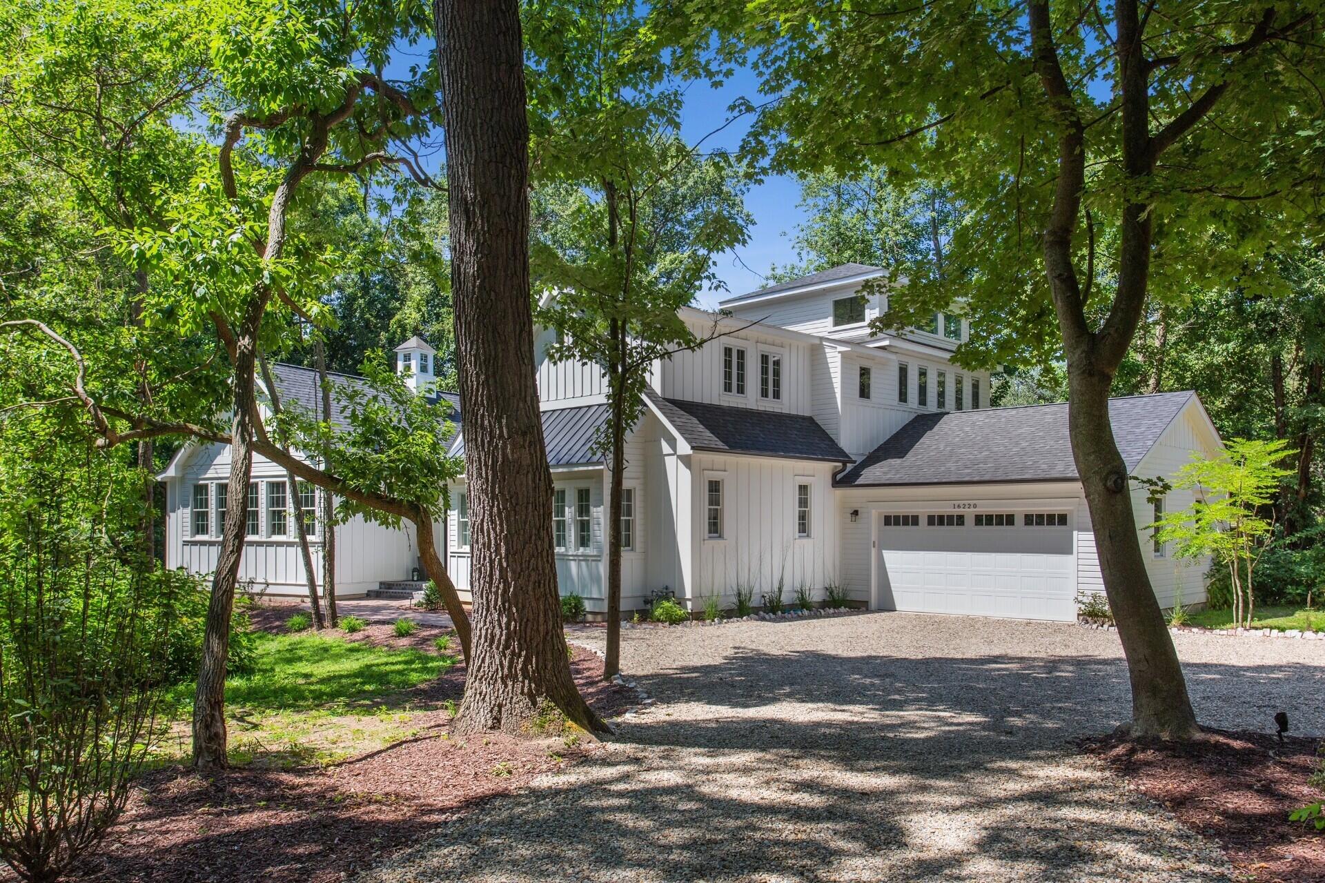 16220 Stones Throw Lane Property Photo 2