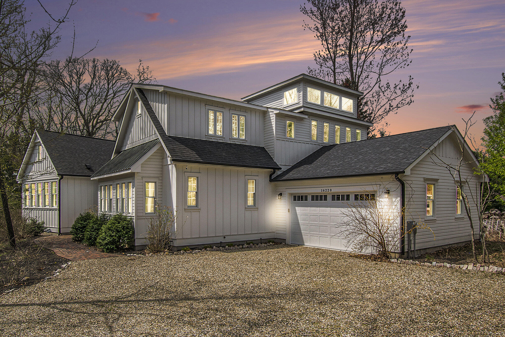16220 Stones Throw Lane Property Photo 3