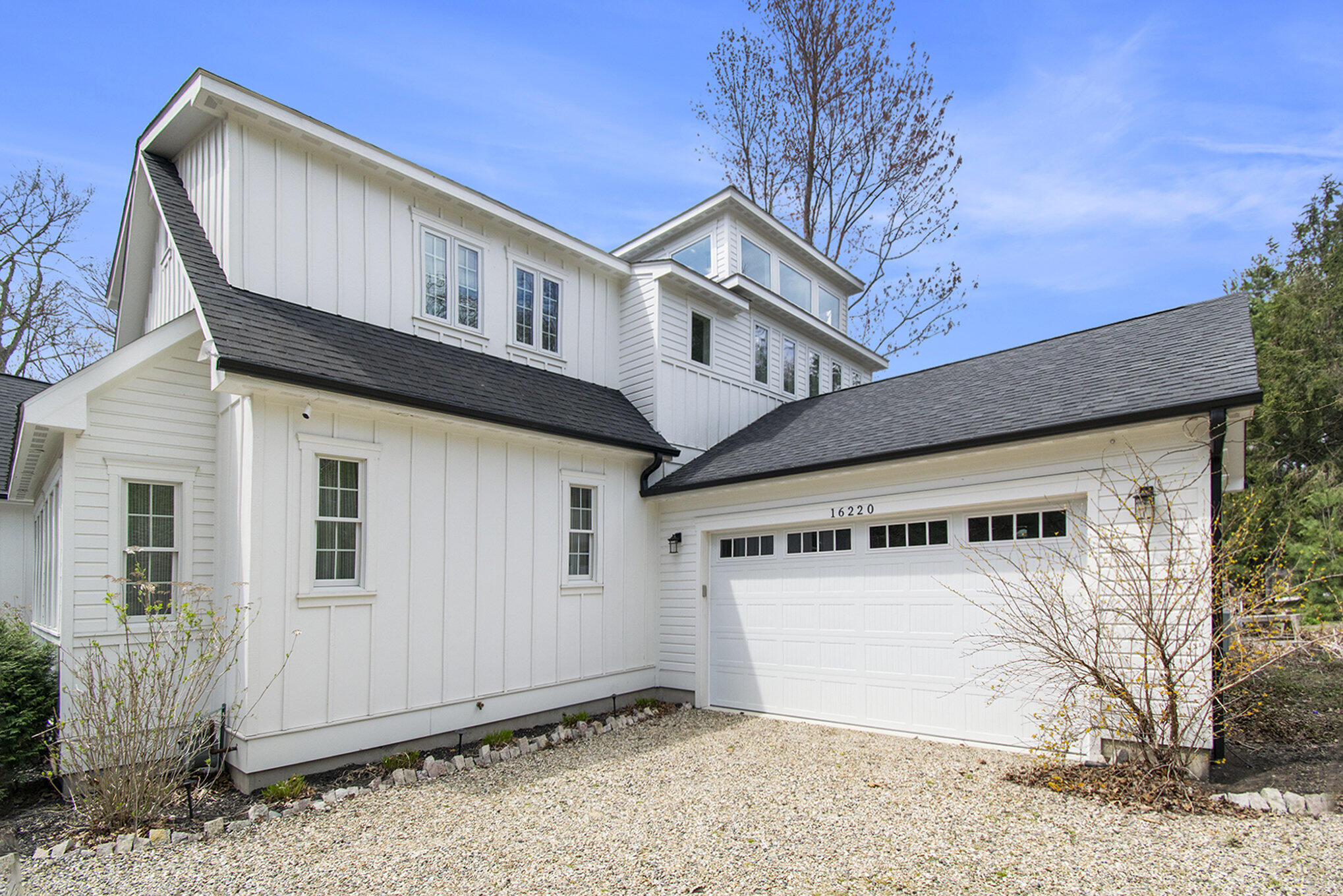 16220 Stones Throw Lane Property Photo 4