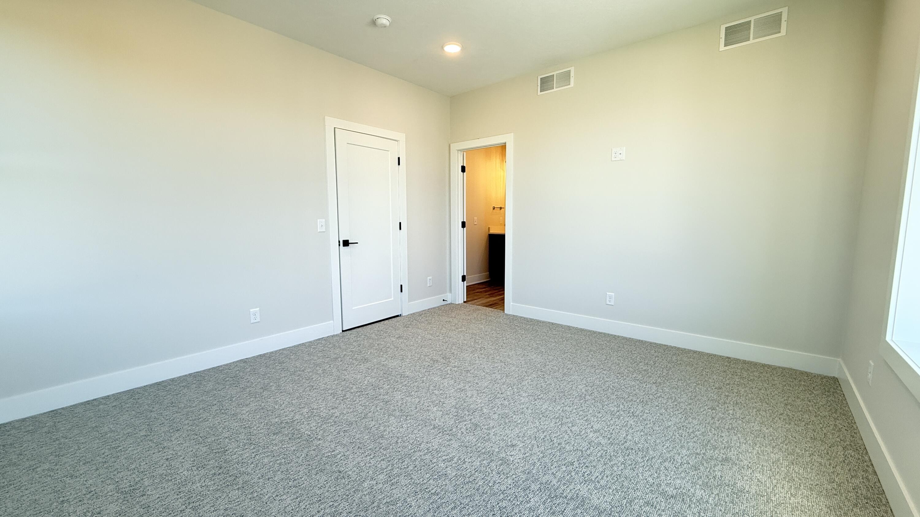 312 Edison Court 28 Property Photo 25