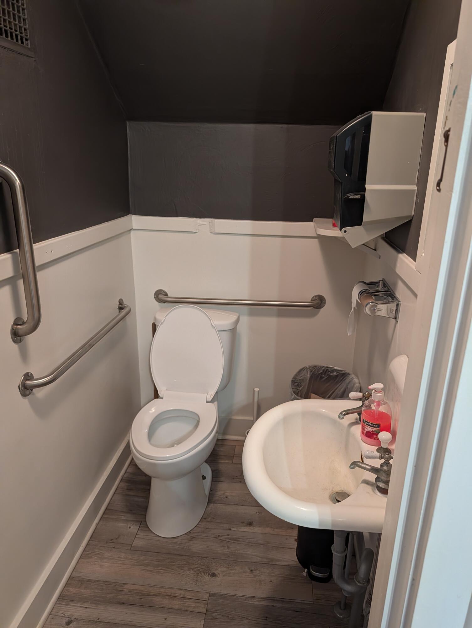 94 N Union Street Property Photo 37