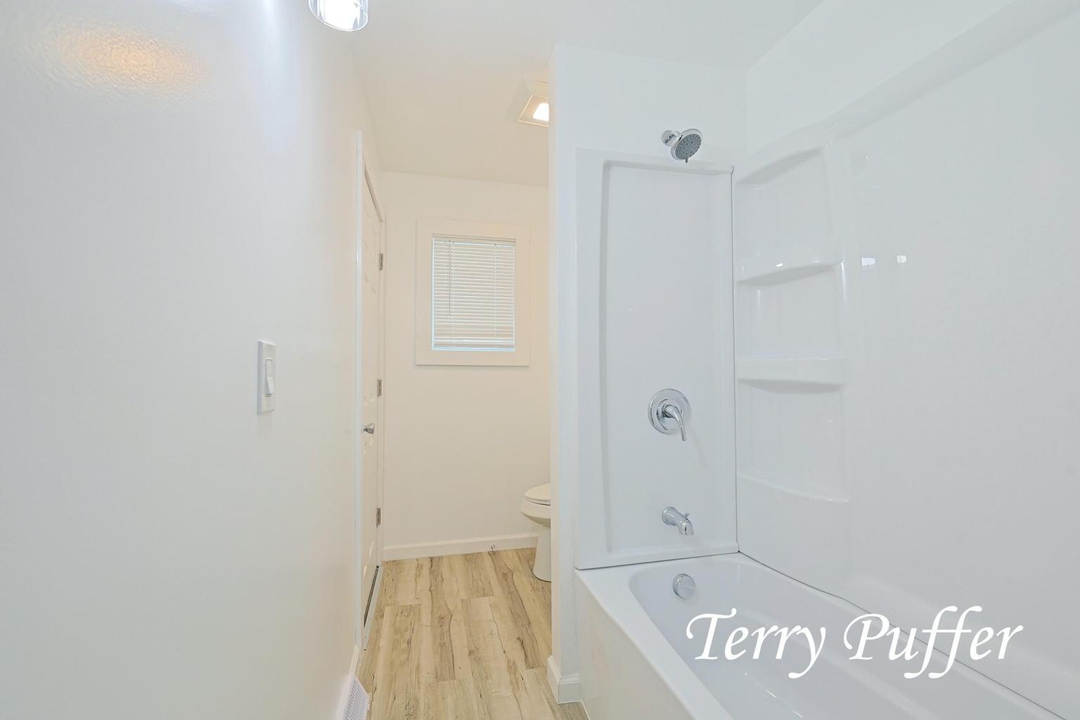 3025 Waalkes Street Property Photo 8