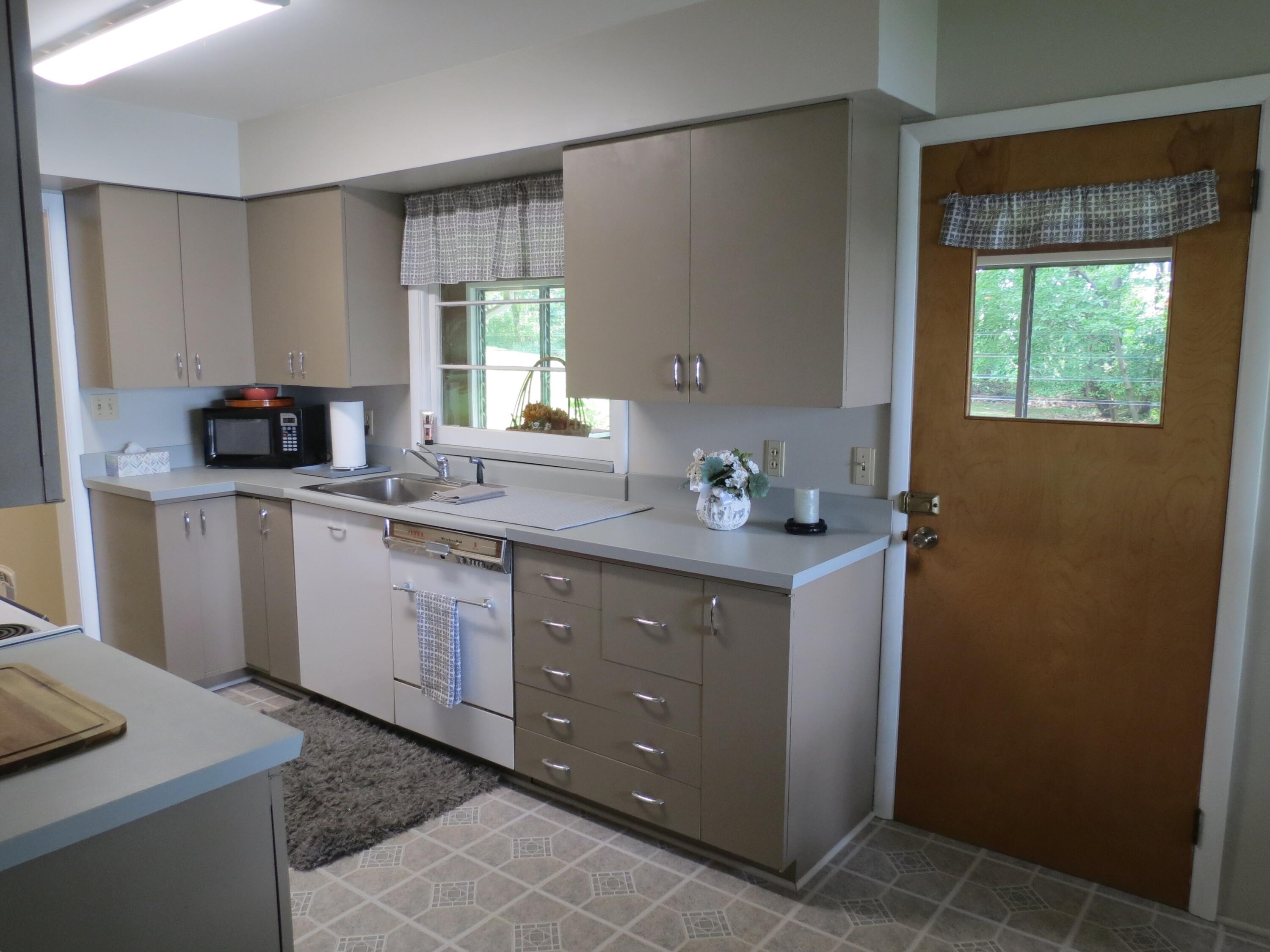 890 White Lake Road Property Photo 16