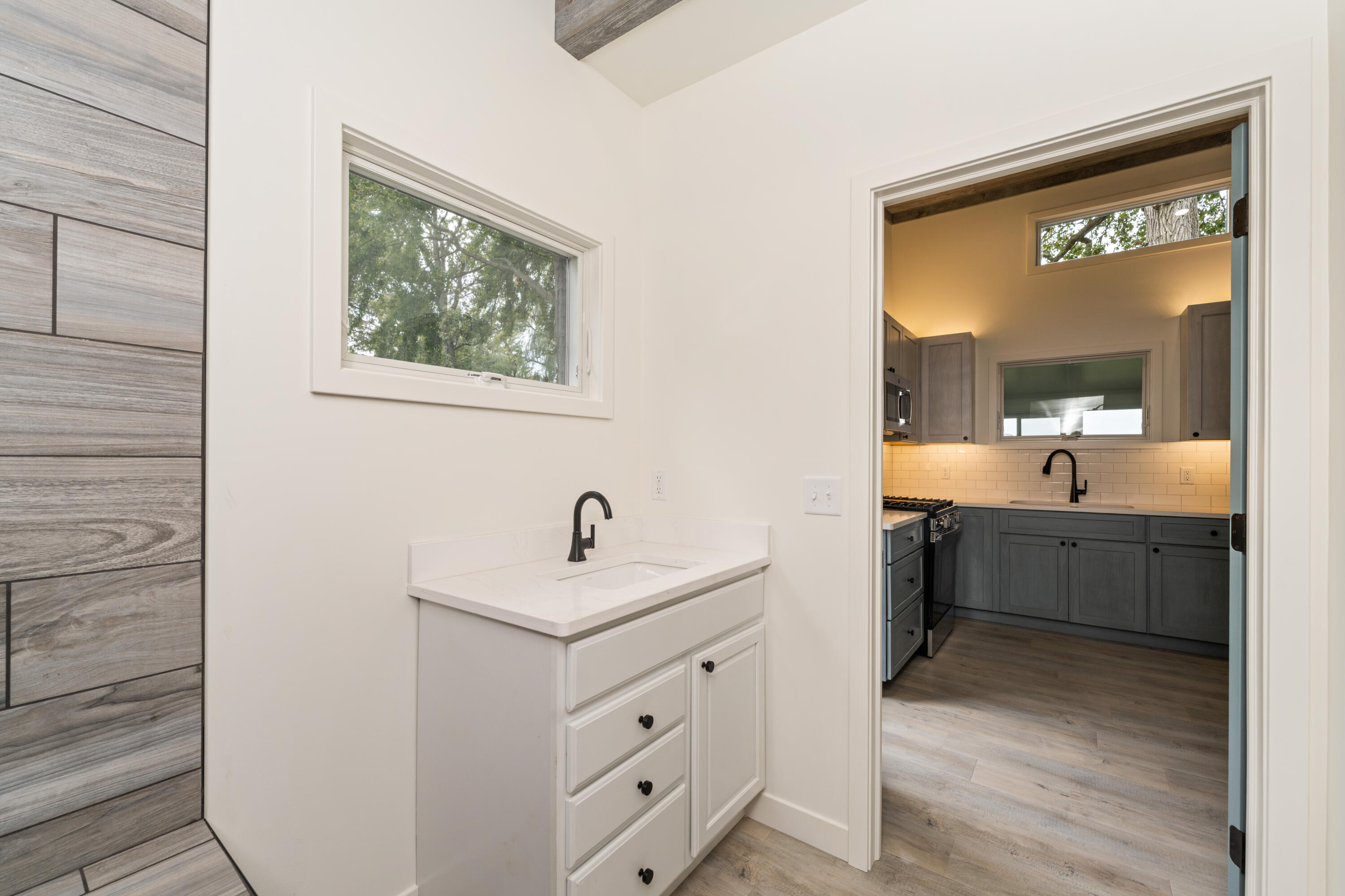 50 E Baseline Road Property Photo 9