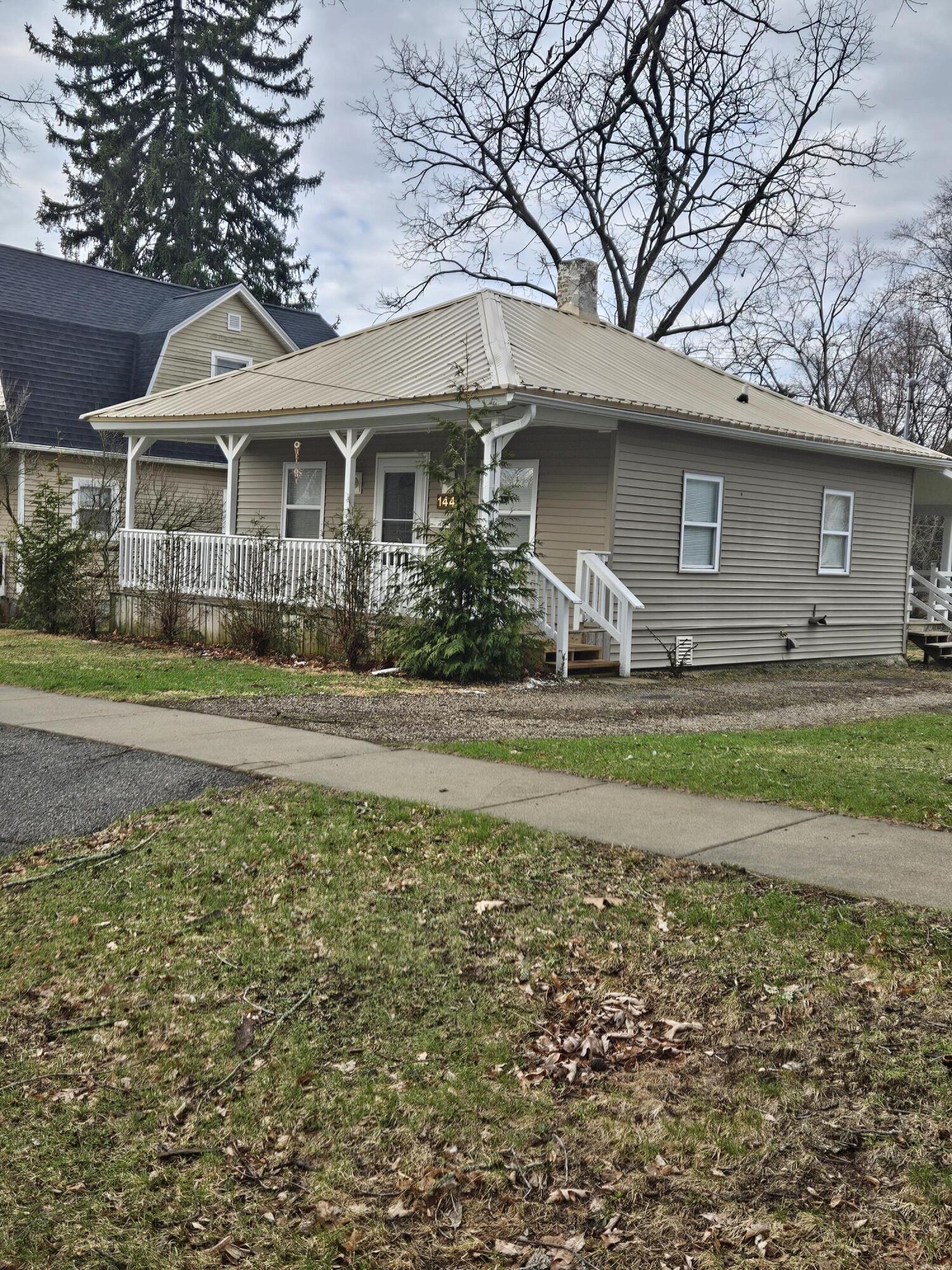 144 S Manning Street Property Photo 2