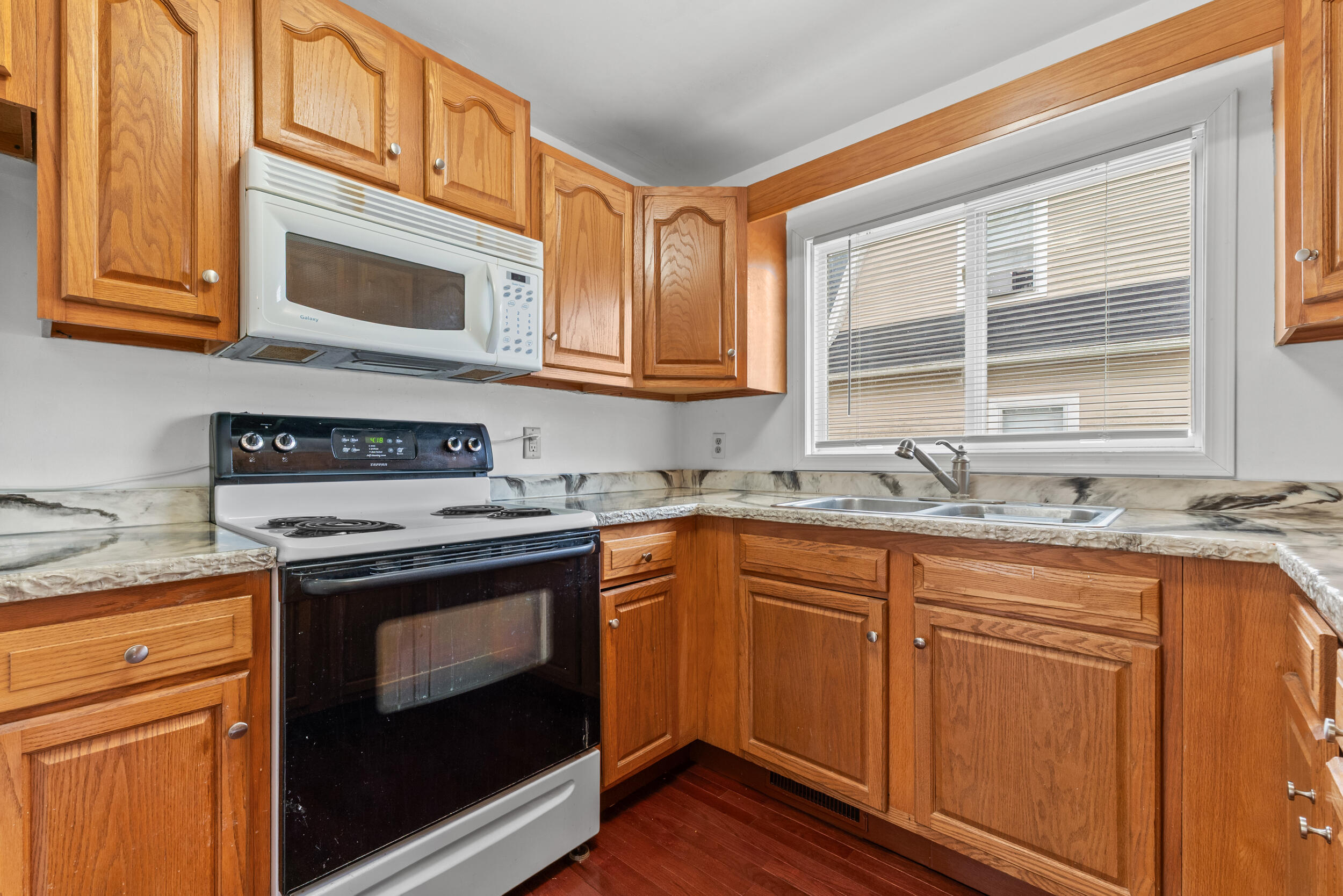 144 S Manning Street Property Photo 4