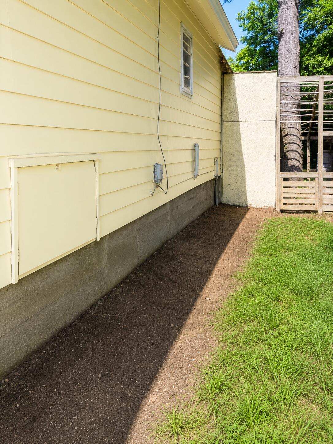 2494 S Lakeshore Road Property Photo 9