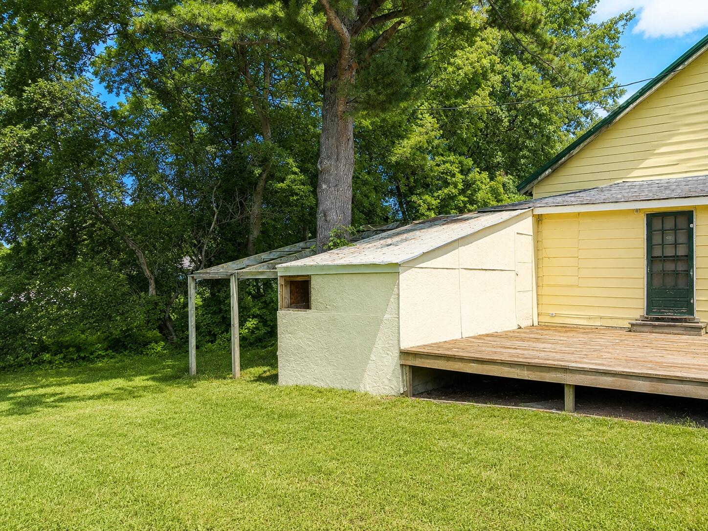 2494 S Lakeshore Road Property Photo 18