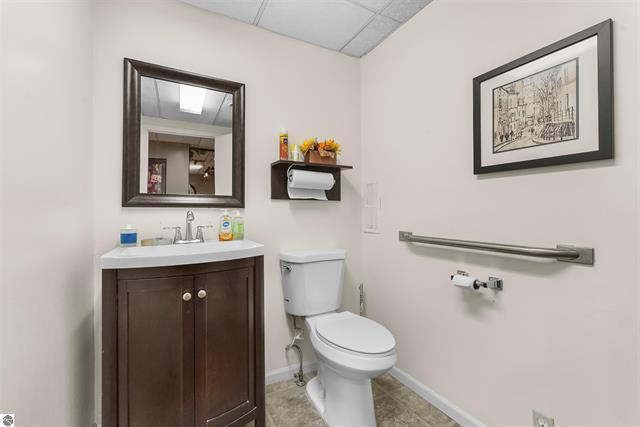 309 N Mitchell Street Property Photo 15