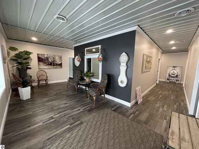 1655 Plett Road C Property Photo 3