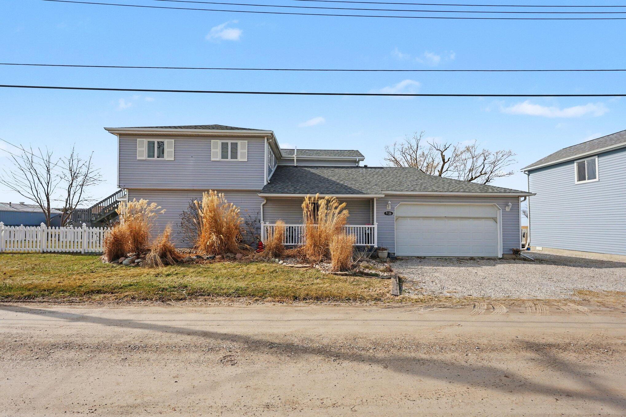 7128 Lazy Lane Property Photo 1