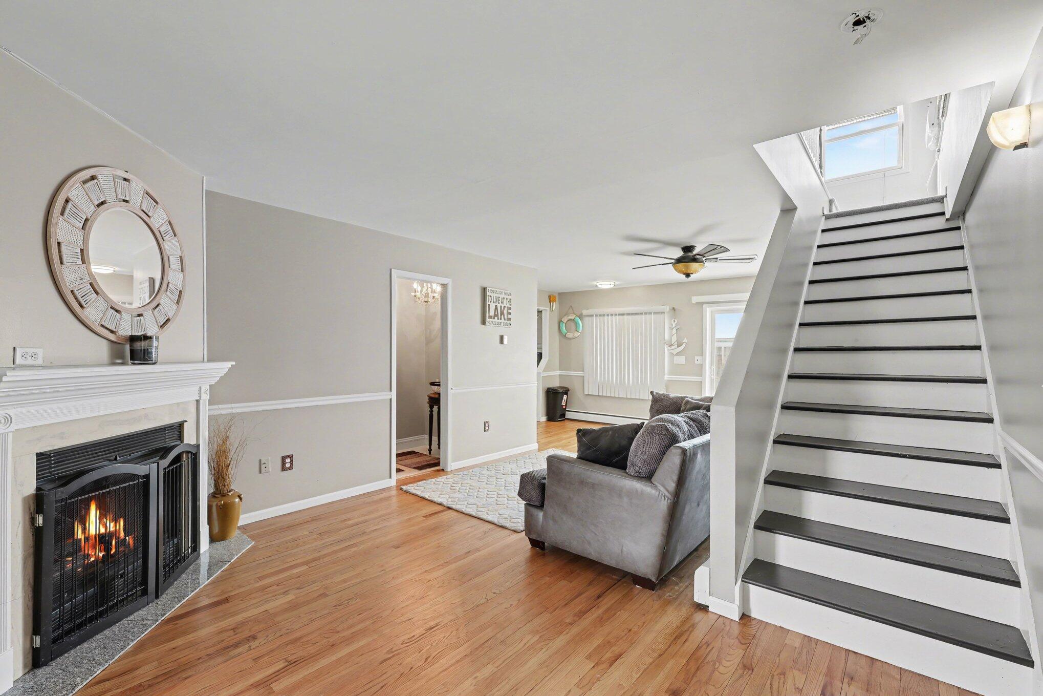 7128 Lazy Lane Property Photo 3