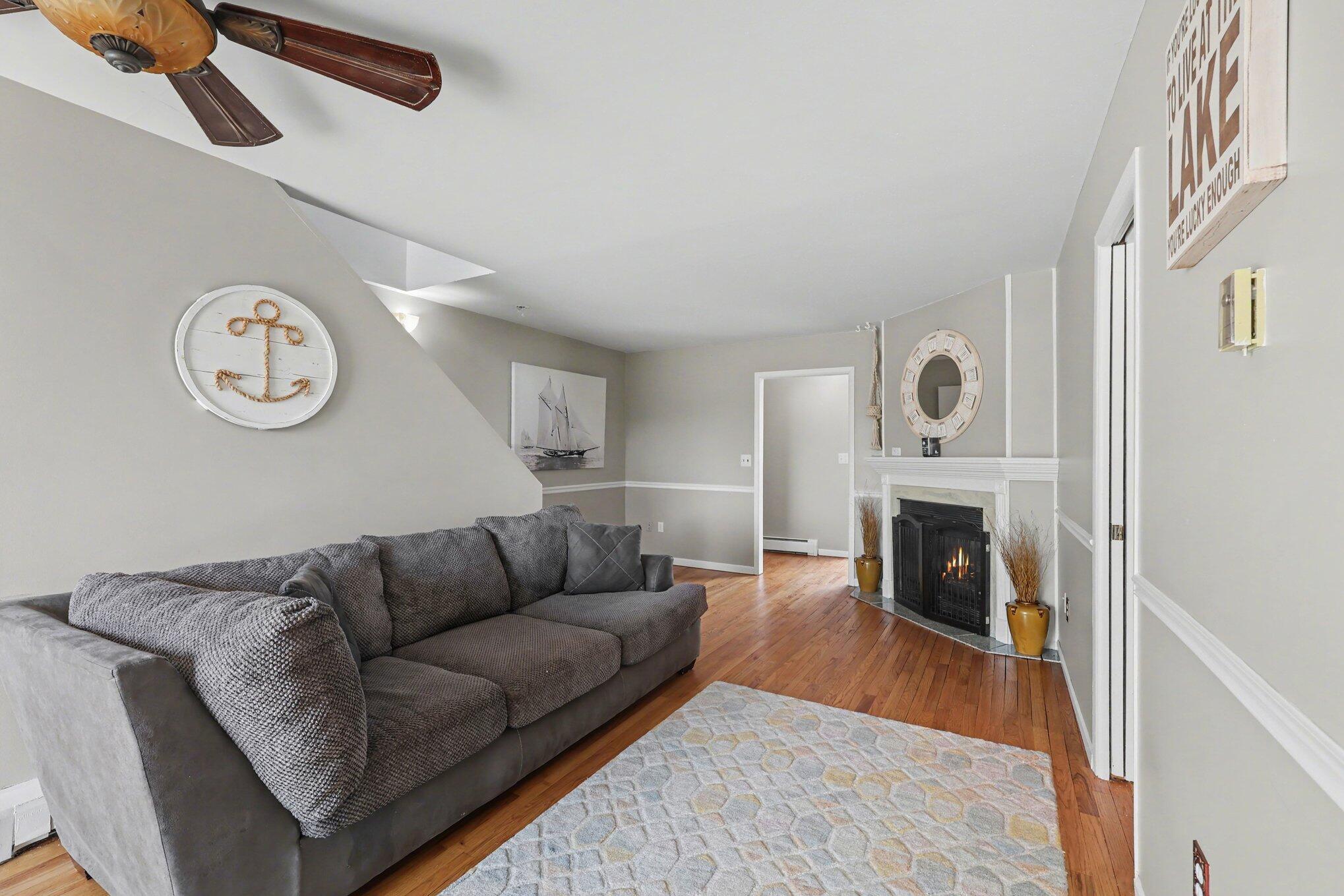 7128 Lazy Lane Property Photo 4