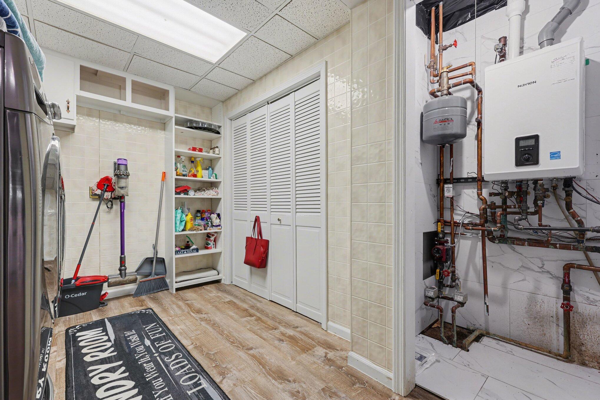 7128 Lazy Lane Property Photo 24