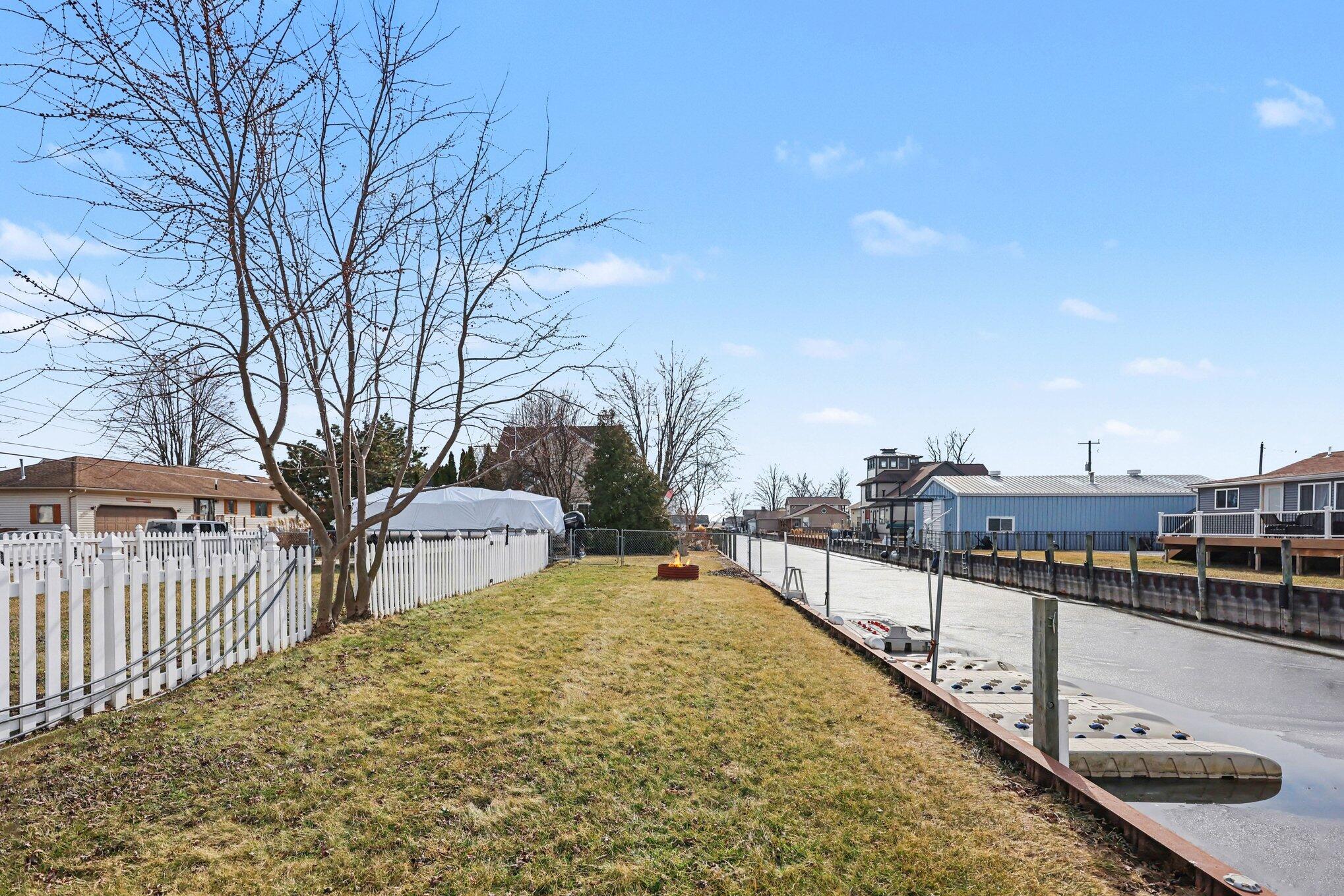 7128 Lazy Lane Property Photo 31