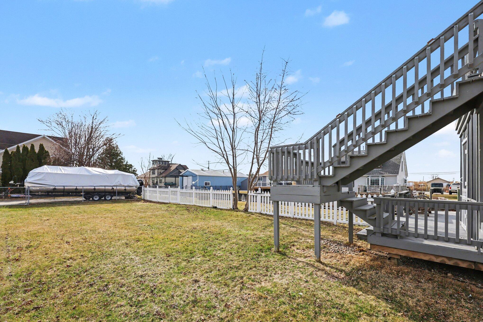 7128 Lazy Lane Property Photo 33