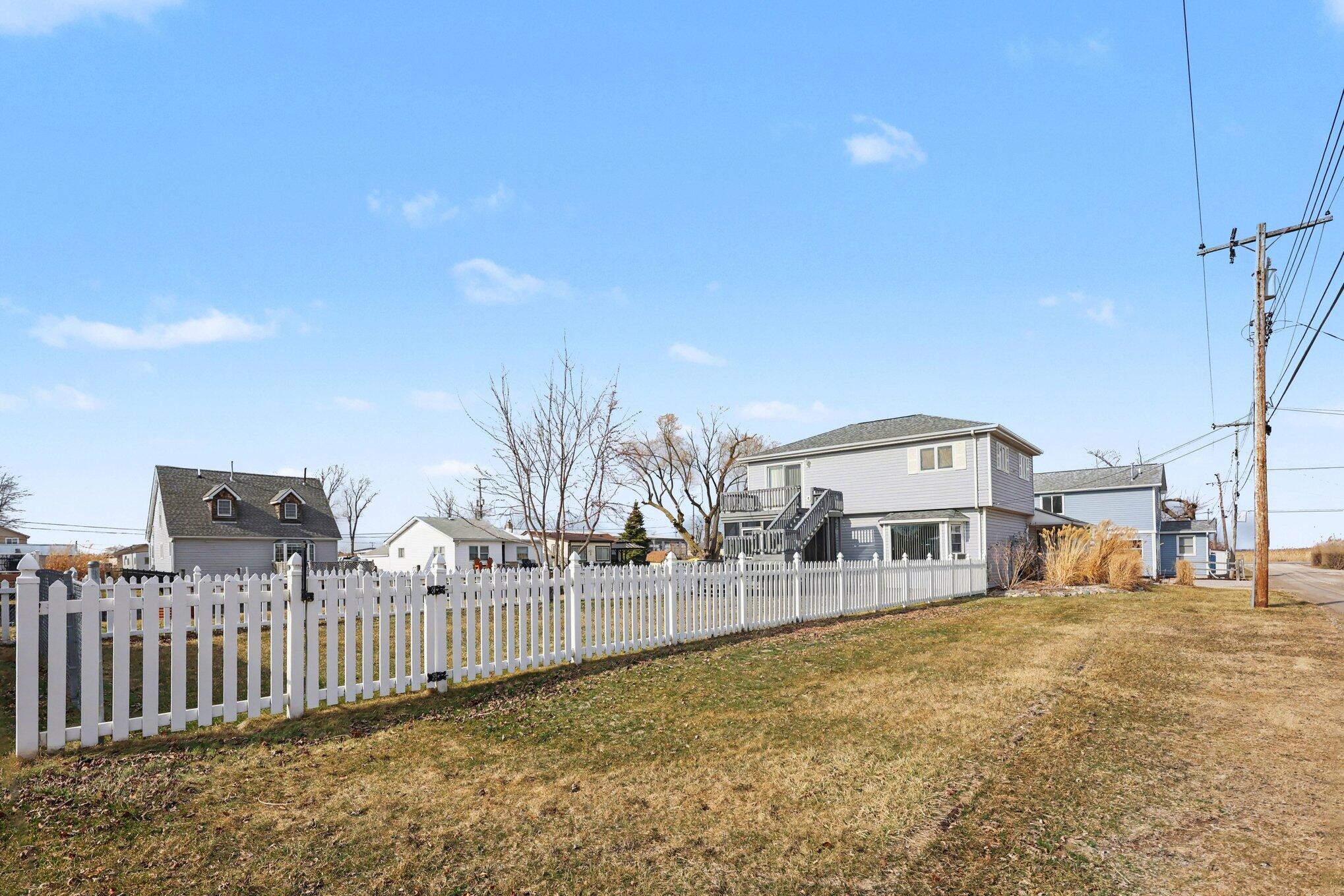 7128 Lazy Lane Property Photo 36