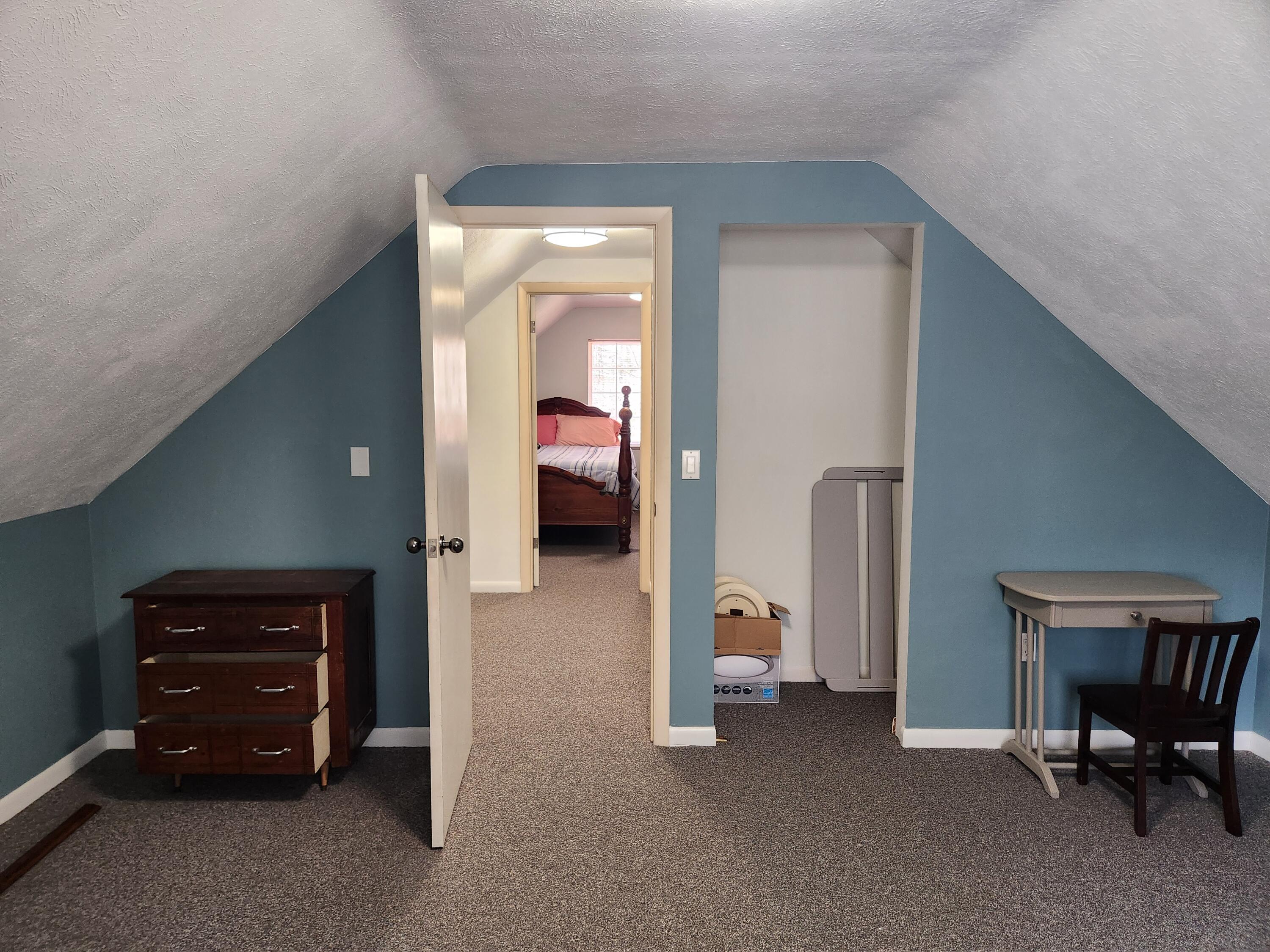 1041 Wolf Lake Drive Property Photo 20