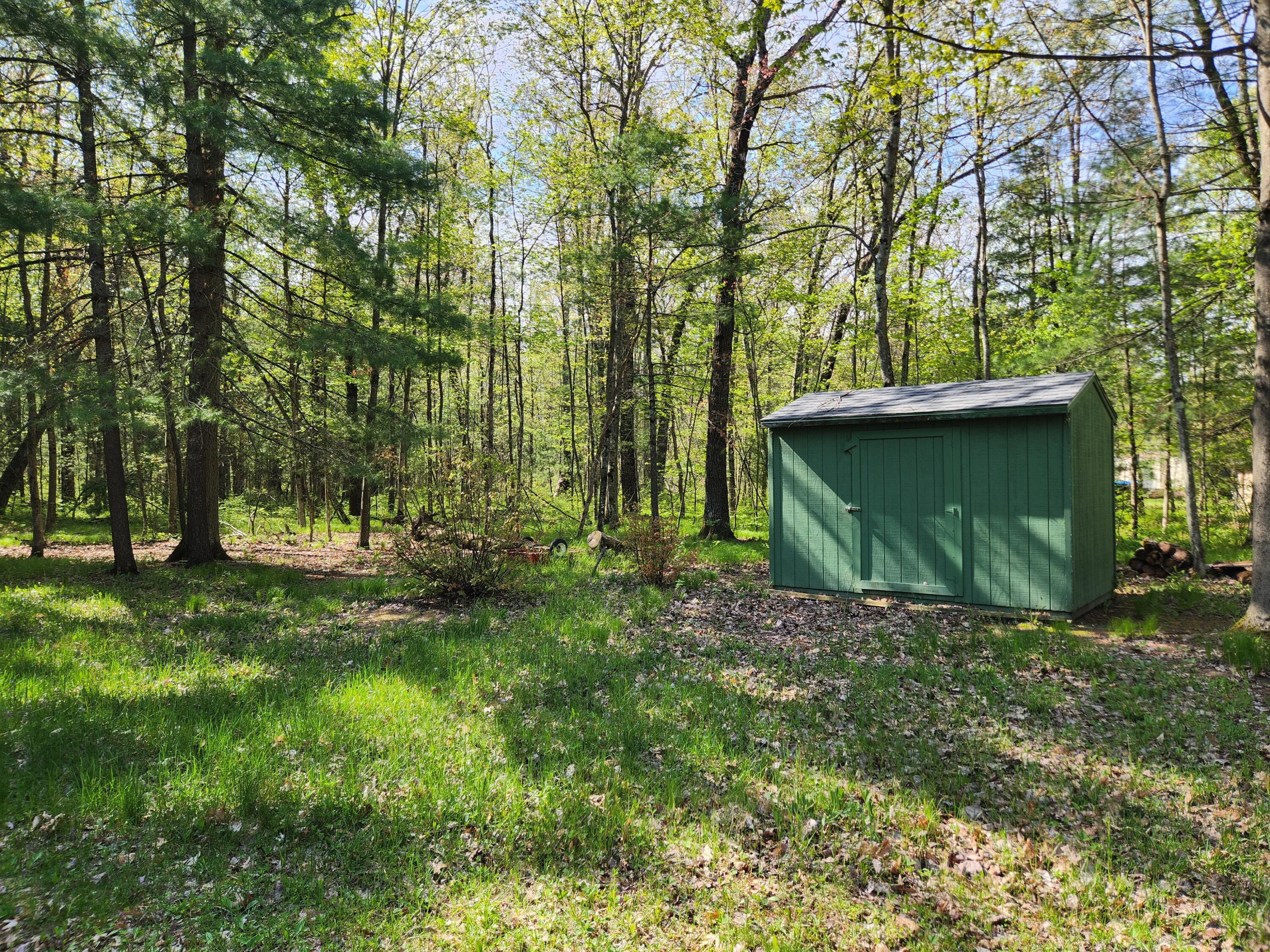 1041 Wolf Lake Drive Property Photo 30