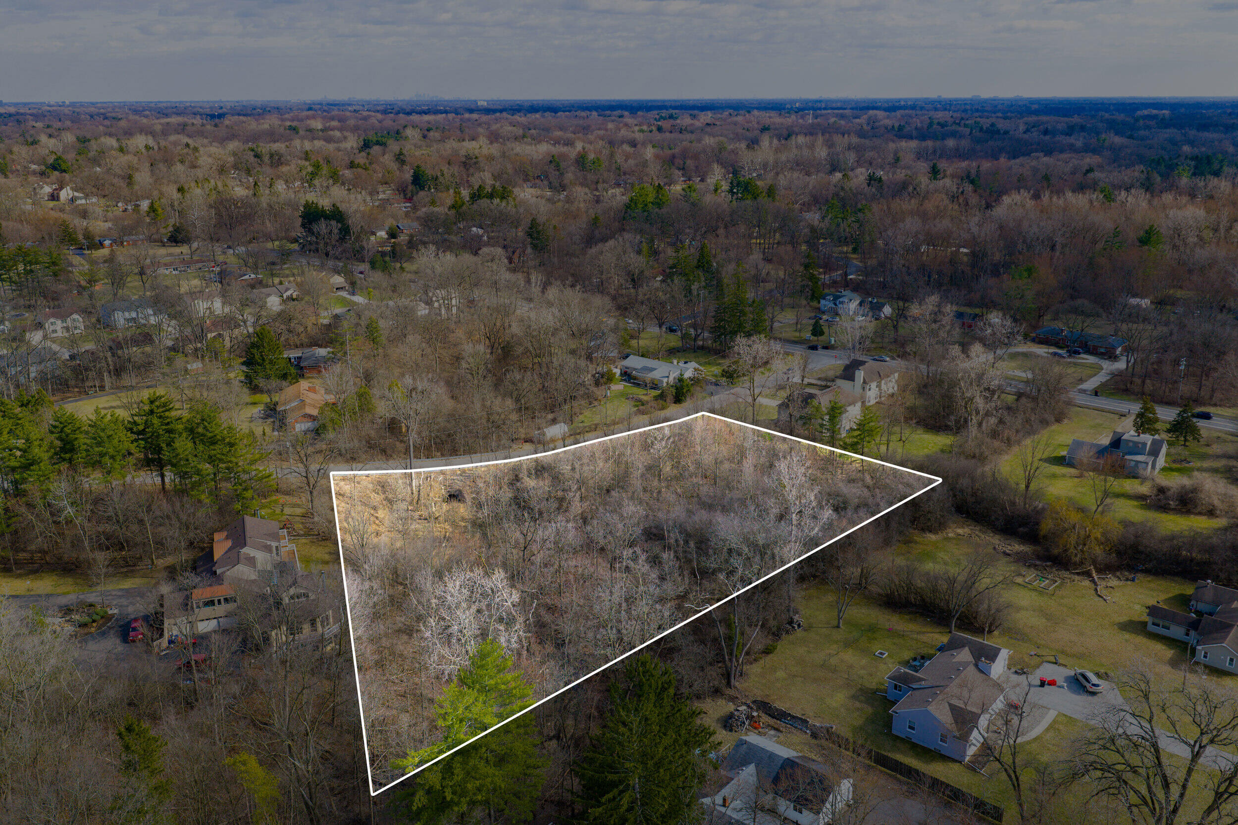 25099 Edgemont Drive Property Photo 1