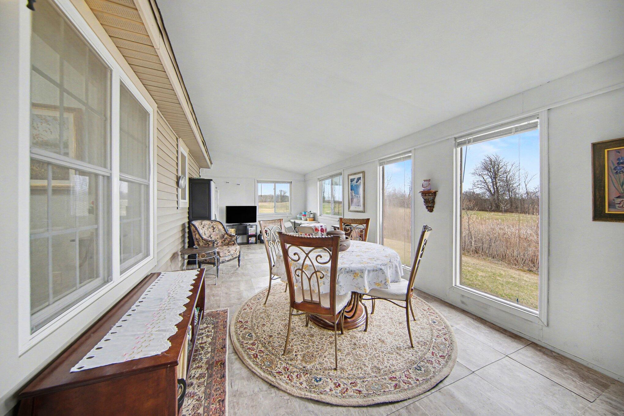 2735 S Zeeb Road Property Photo 39