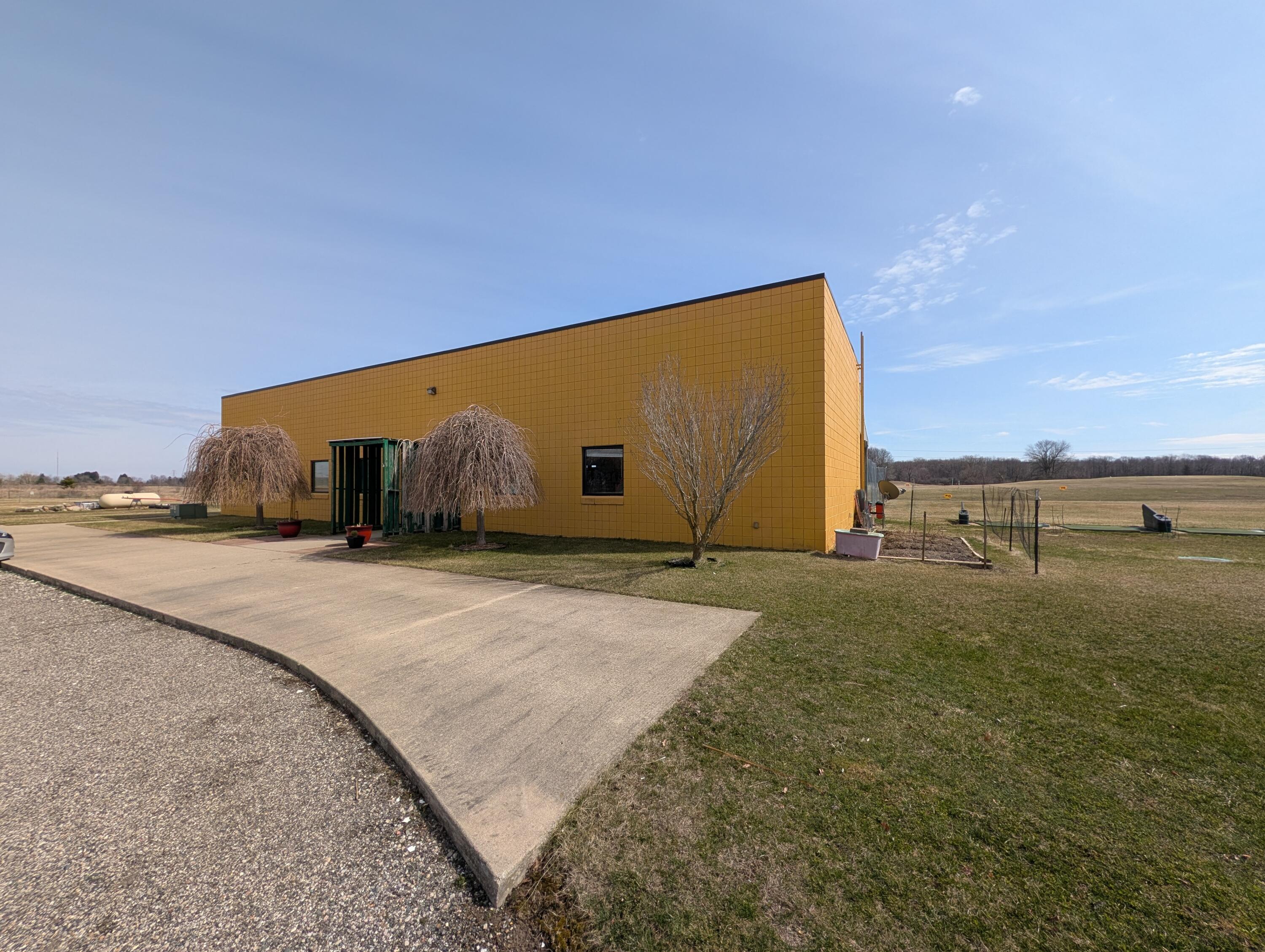 2735 S Zeeb Road Property Photo 48