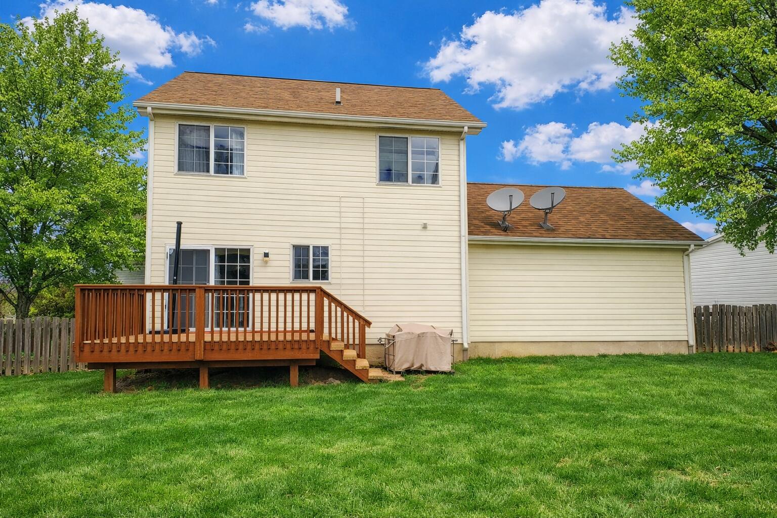 8257 Lockerbie Drive Property Photo 10