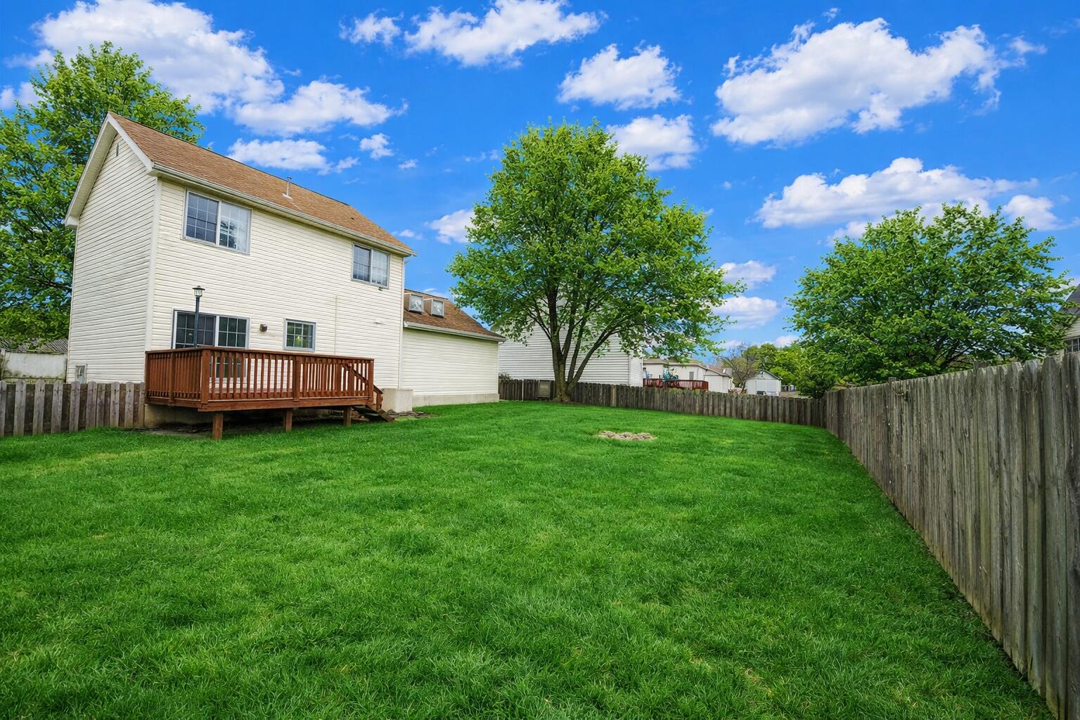 8257 Lockerbie Drive Property Photo 11