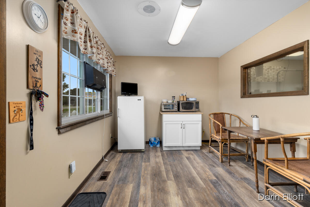 2389 N State Road Property Photo 14