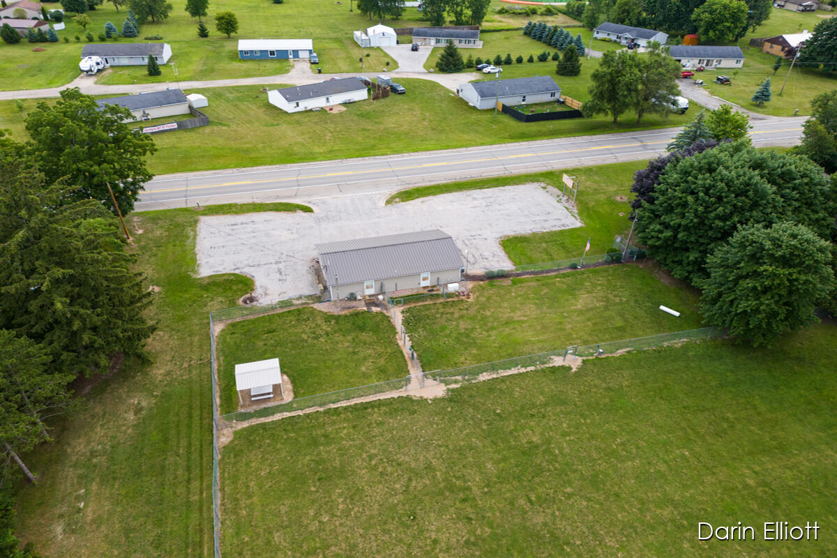 2389 N State Road Property Photo 32