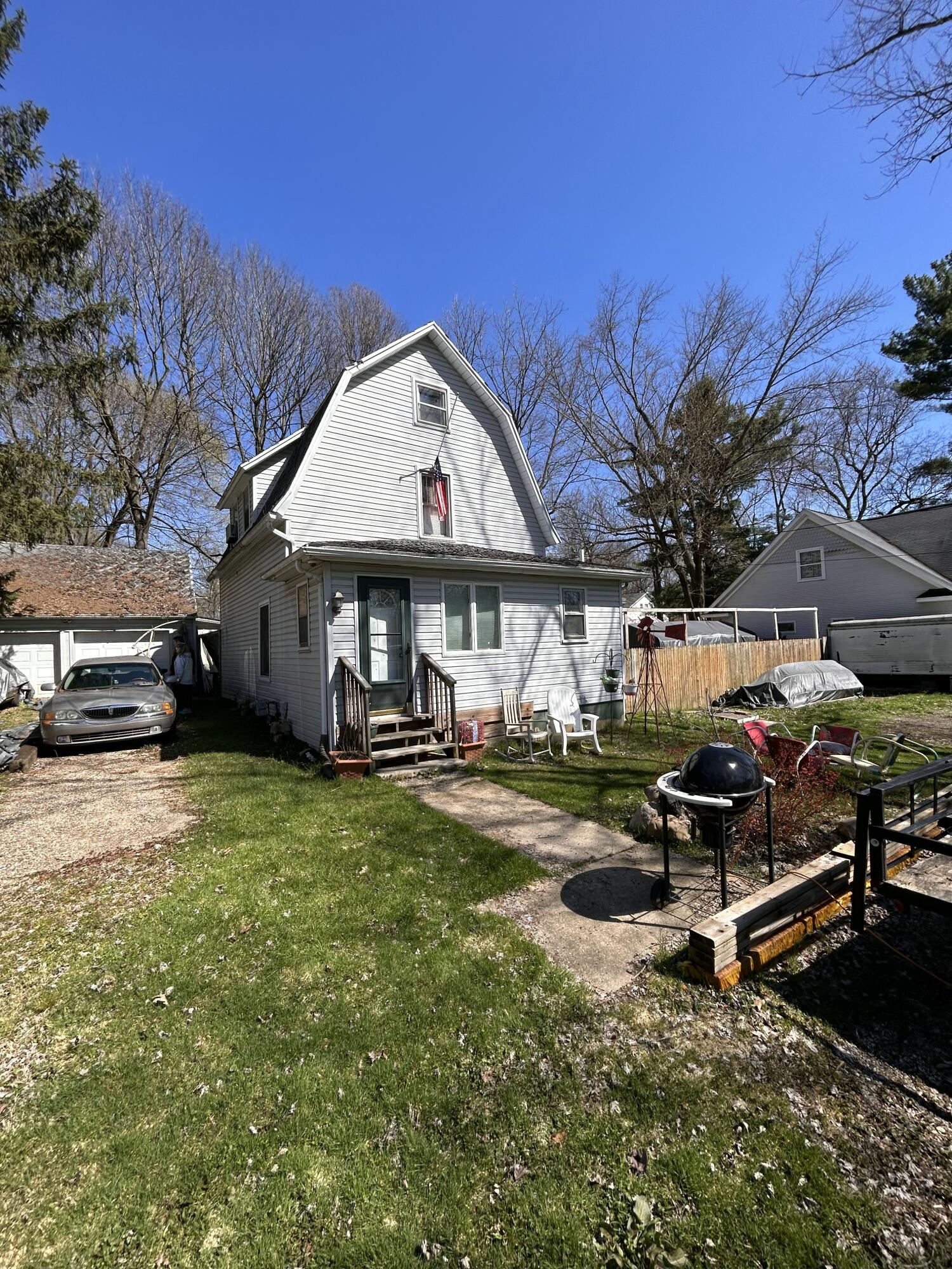 5265 E Michigan Avenue Property Photo 1