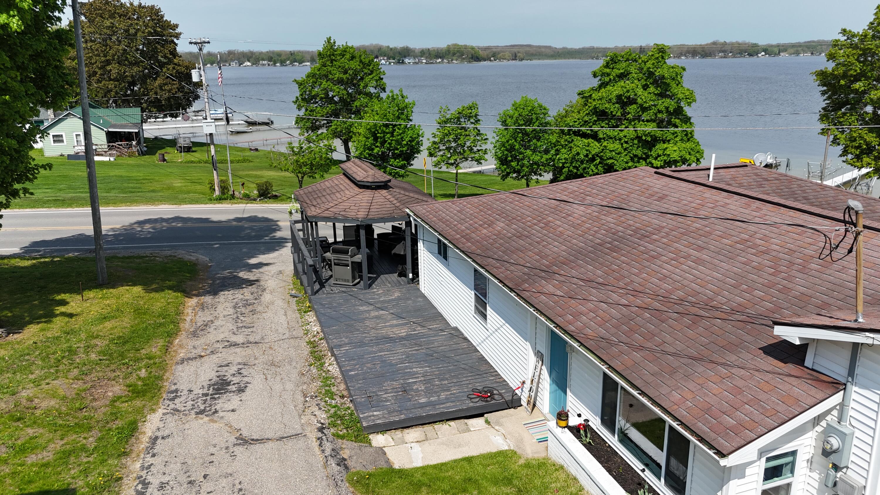 19276 4th Street Property Photo 1