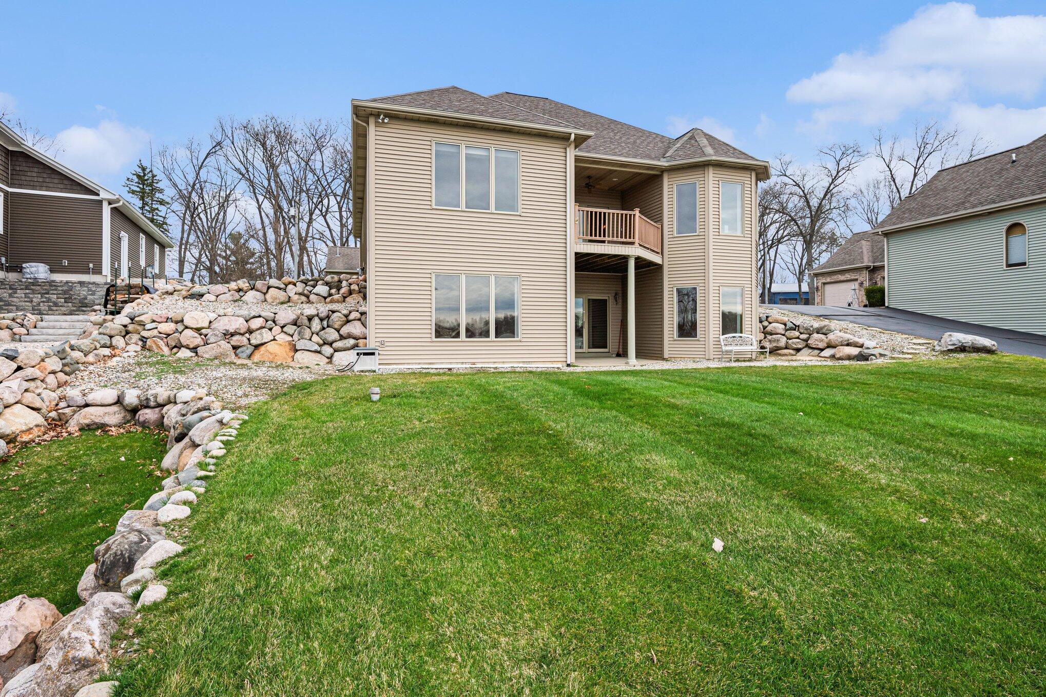 48855 Howard Drive Property Photo 6