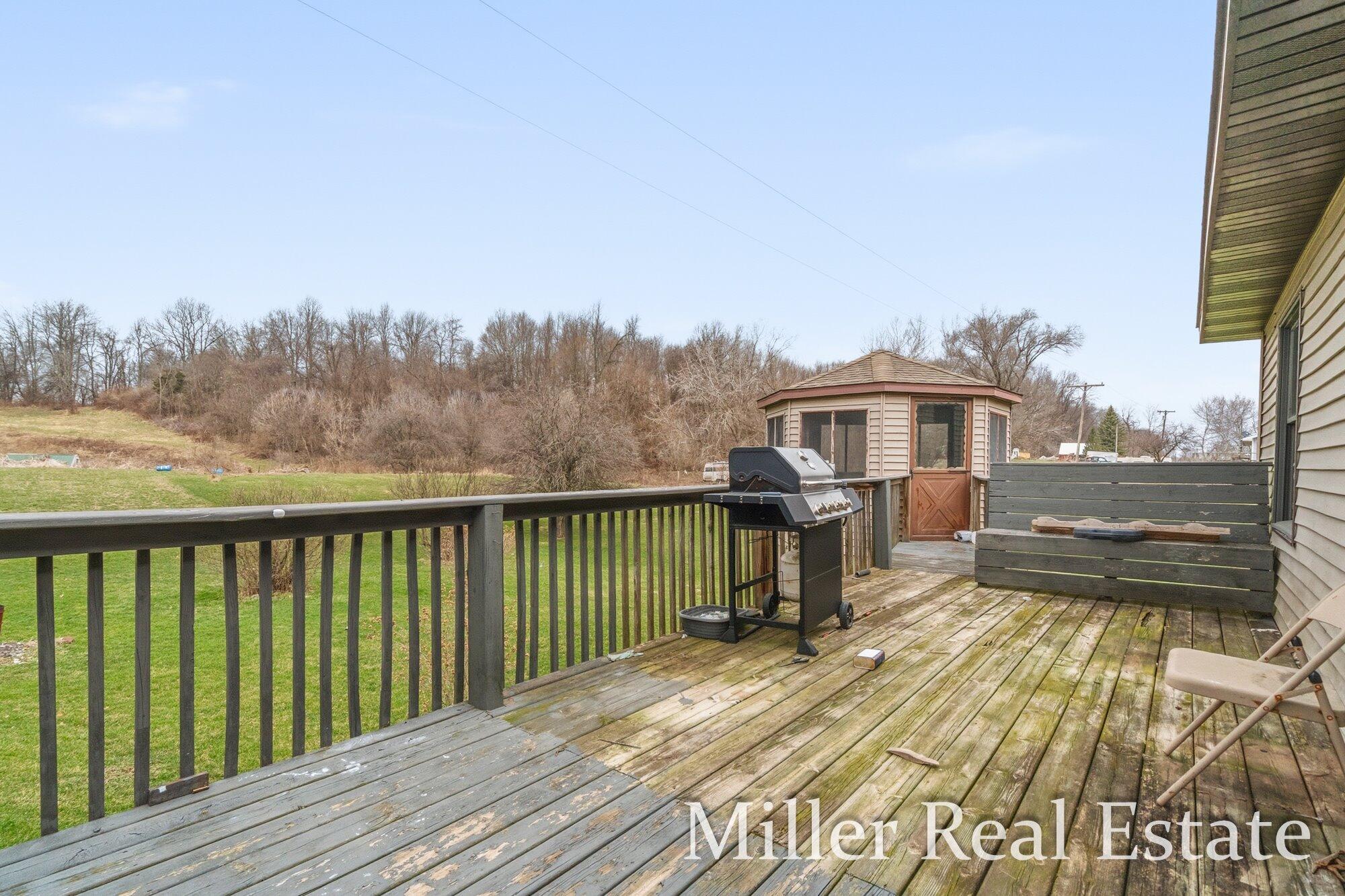 6130 Gurd Road Property Photo 25