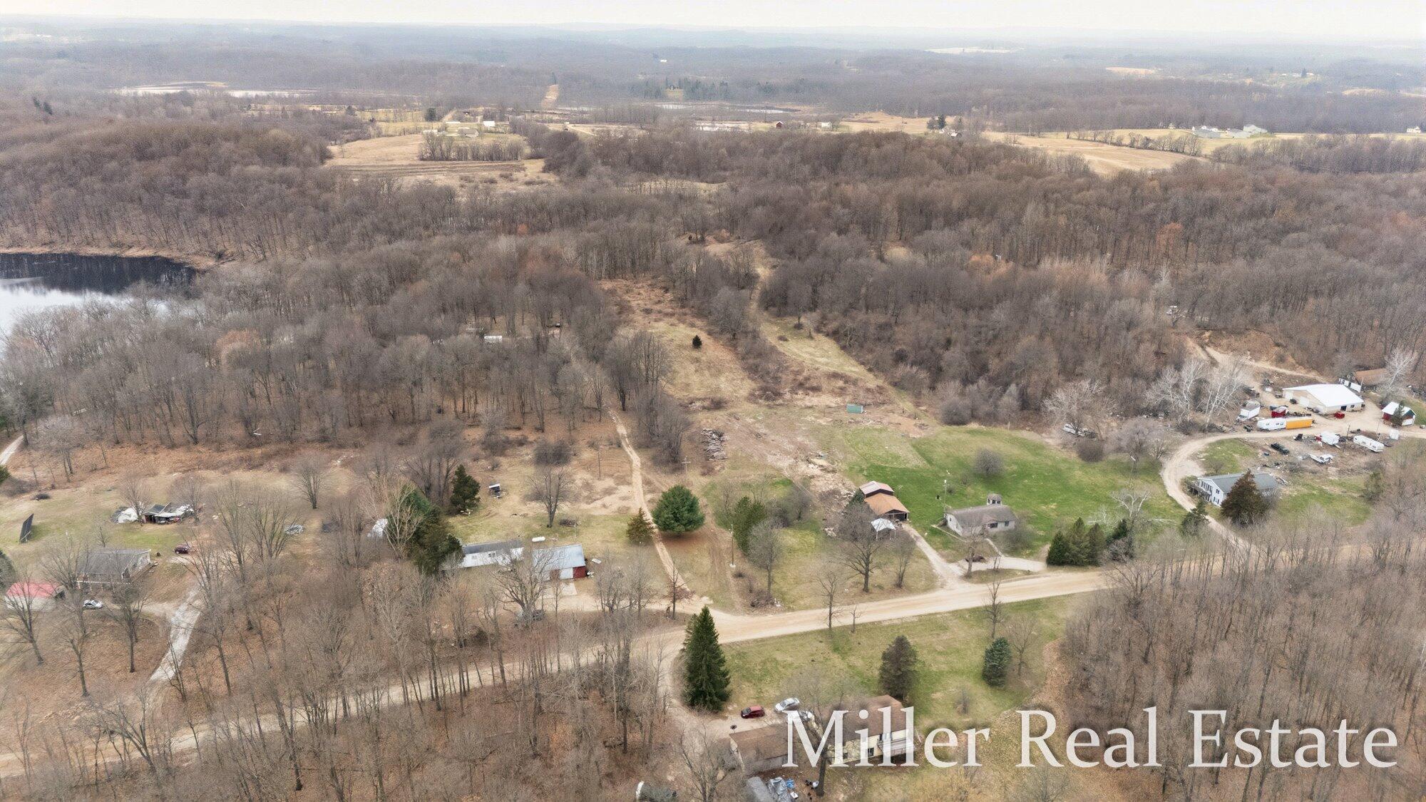 6130 Gurd Road Property Photo 36