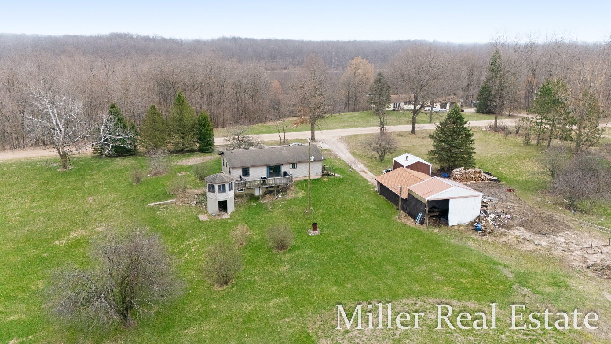 6130 Gurd Road Property Photo 37